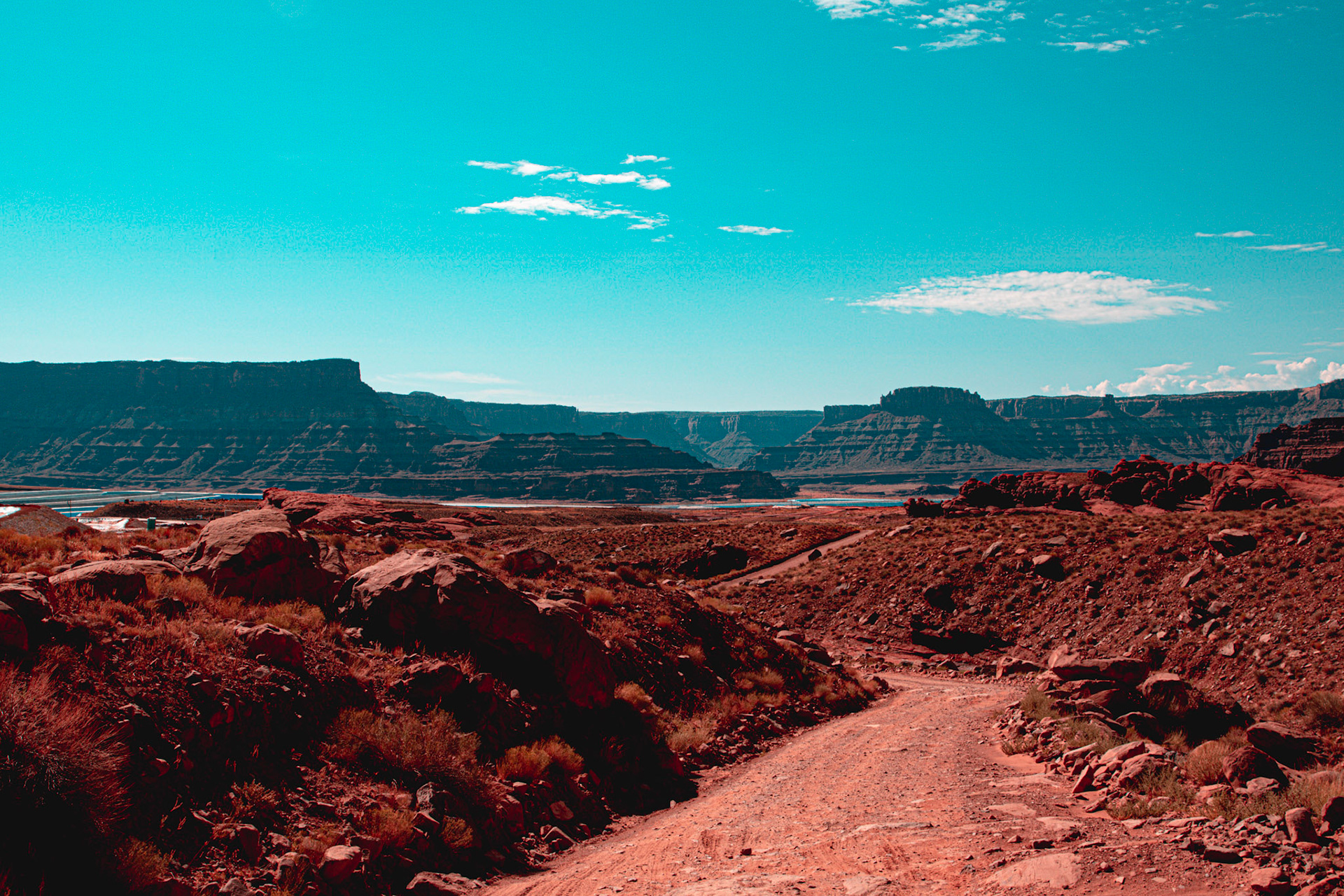 Entering White Rim Trail. The evaporation pools are off to the left. 