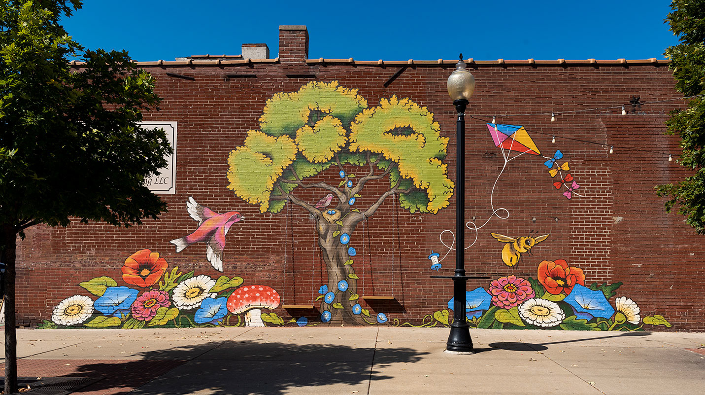 Belleville in Swing | Belleville Mural Project | 225 E Main St Belleville, IL 62220