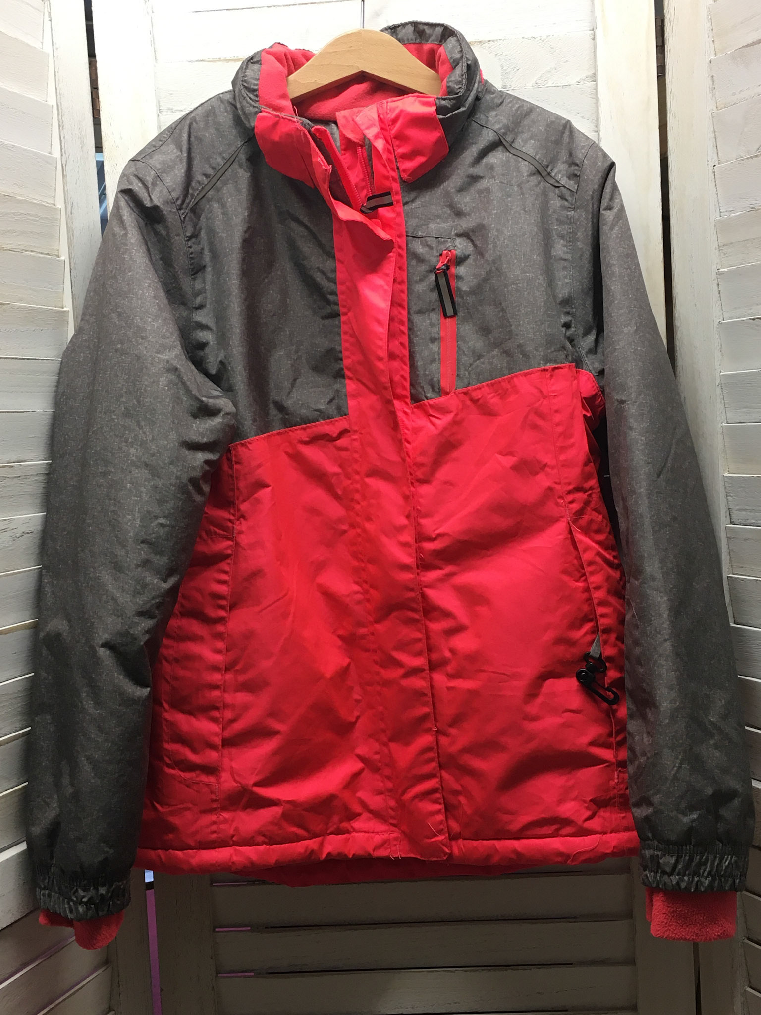 Winterjacke (Farbe Pink/Grau) Gr. 146/152 Fr. 15.-