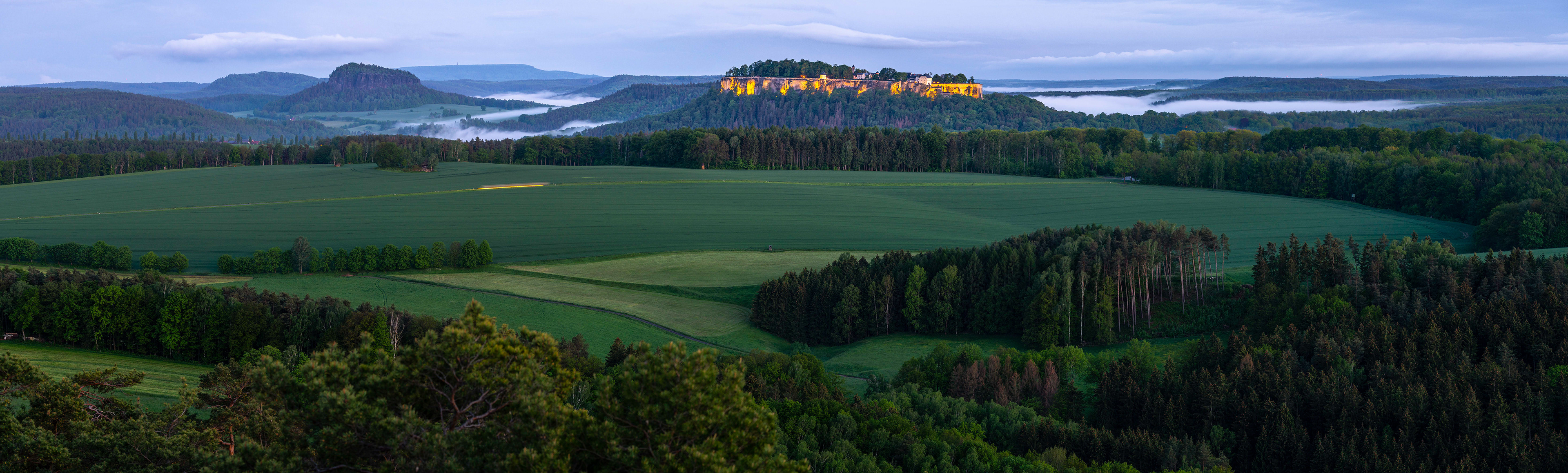 Festung Königstein im Abendlicht