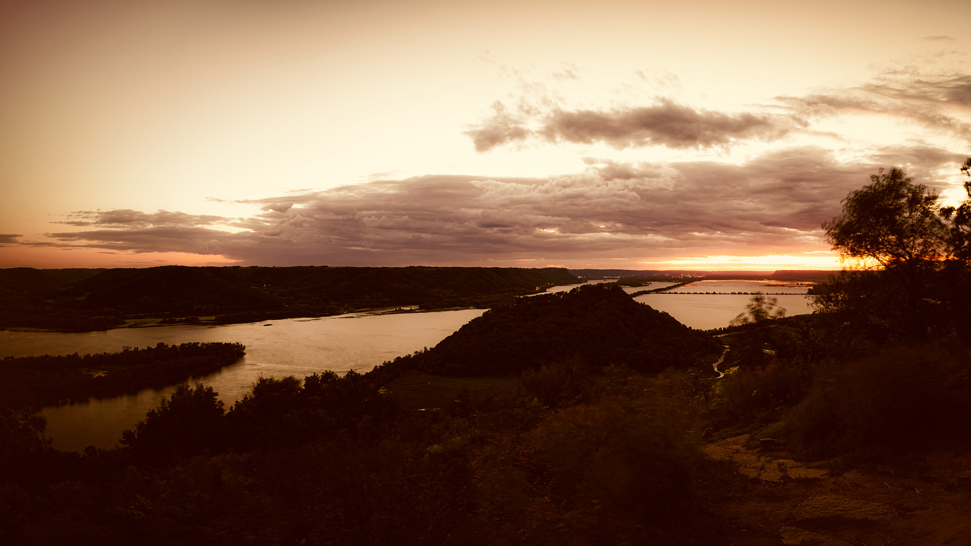 Perrot State Park Wisconsin Mississippi River travel photography