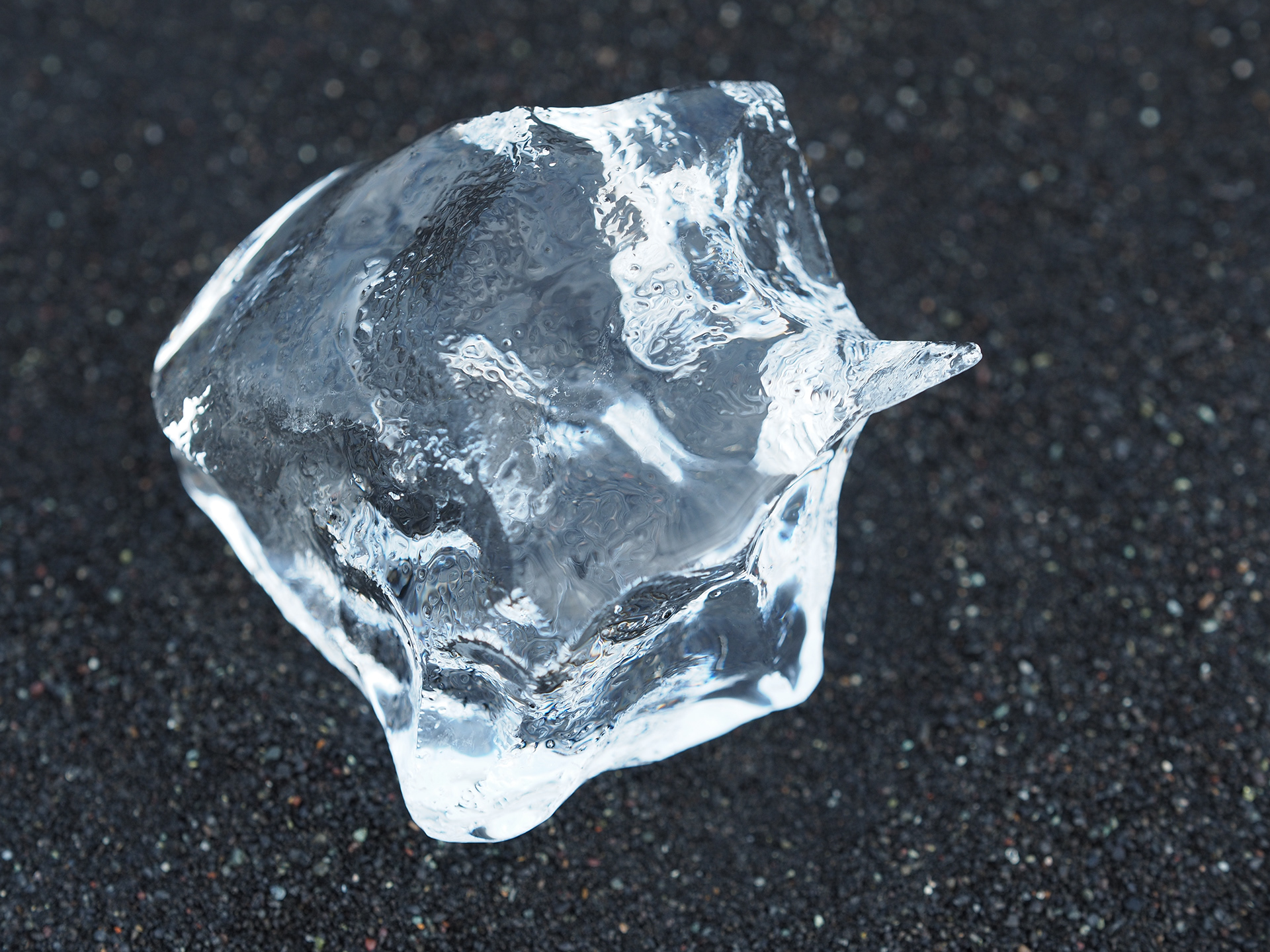 Jutta Brueck Frozen Ice Gems 2 Iceland