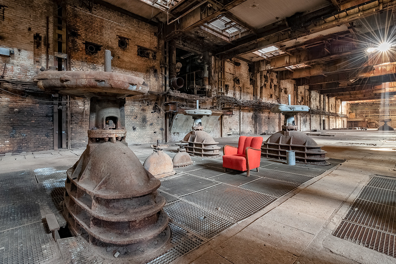 A Place To Take - © Francis Meslet for YELLOWKORNER