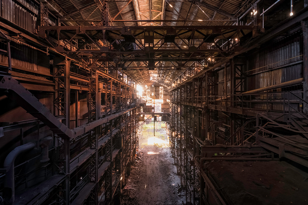 Cathédrale sans pierres / Steel Mill, Belgium