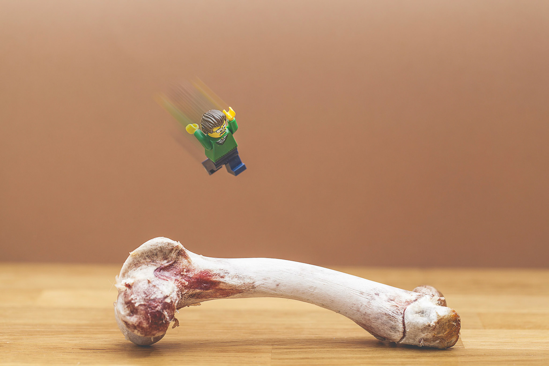 Tomber sur un os