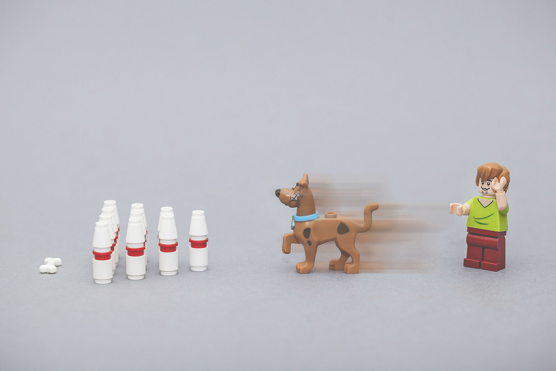 Comme un chien dans un jeu de quilles