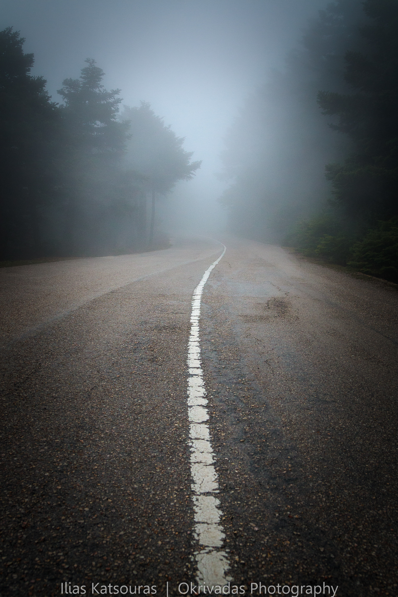 windy foggy mountain road ορεινός δρόμος στροφή πάρνηθα