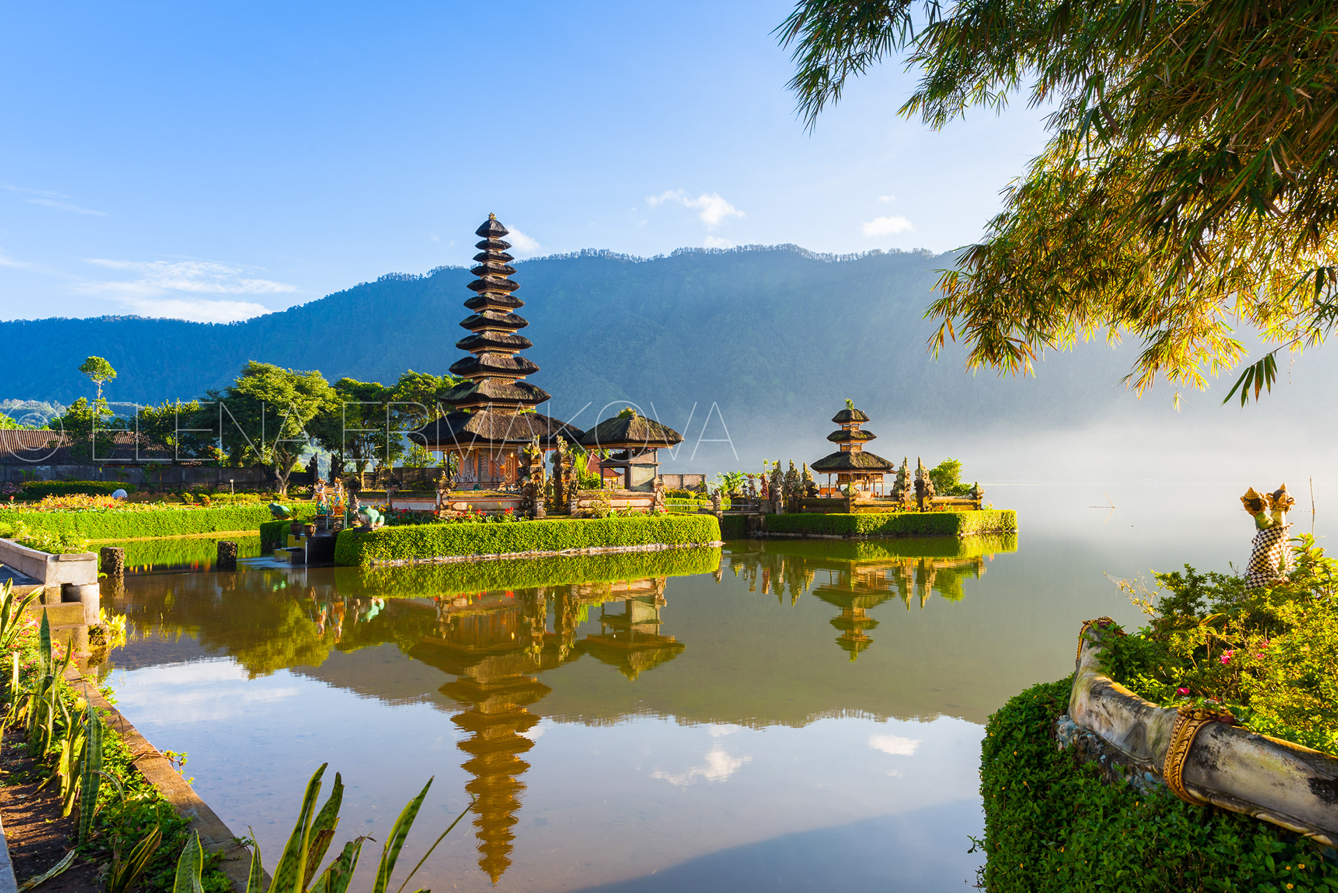 Pura Ulun Danu Bratan, Bedugul, Bali, Indonesia. Travel photography by Elena Ermakova.
