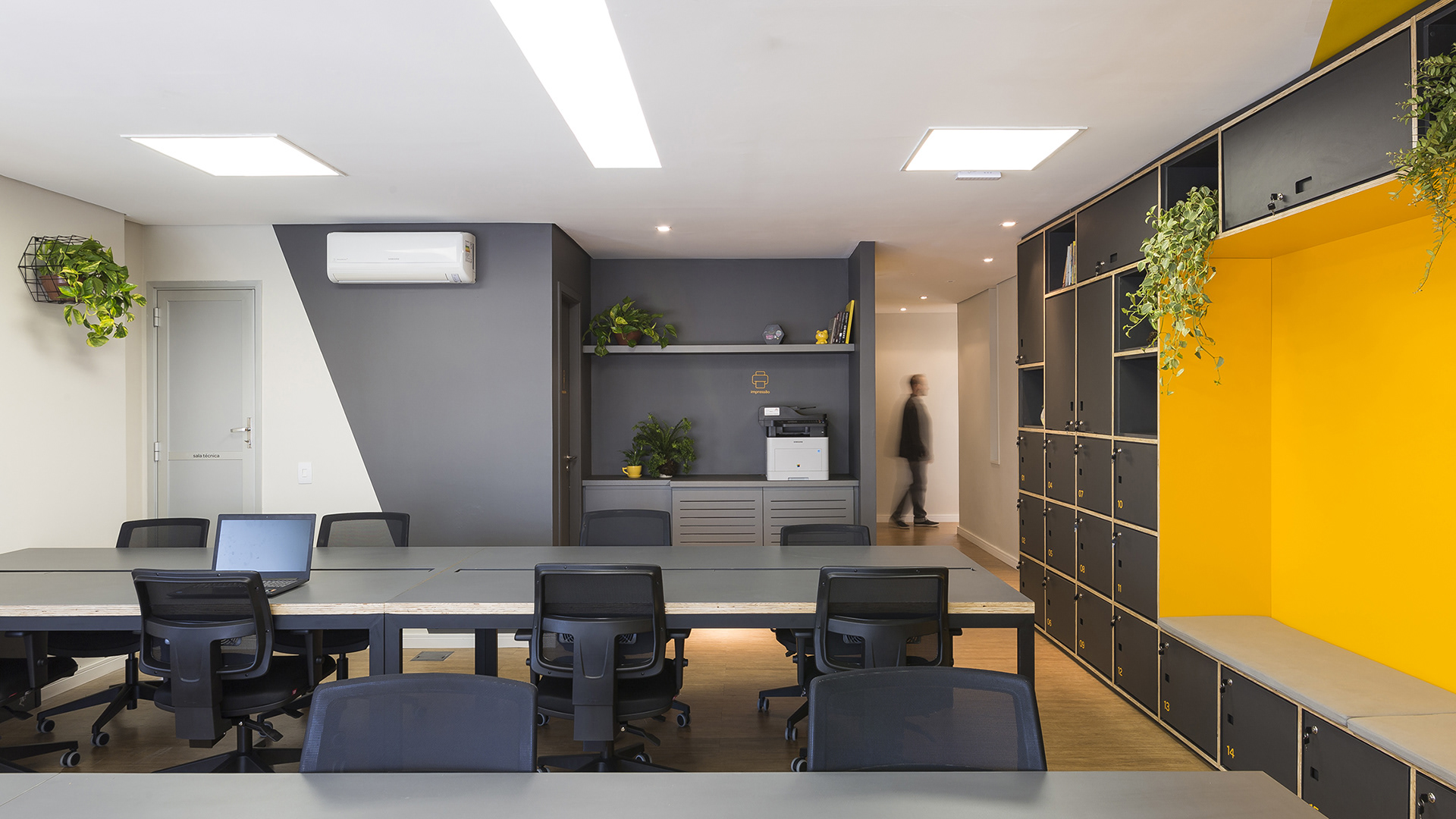 Coworking APIS | ENTRE Arquitetos