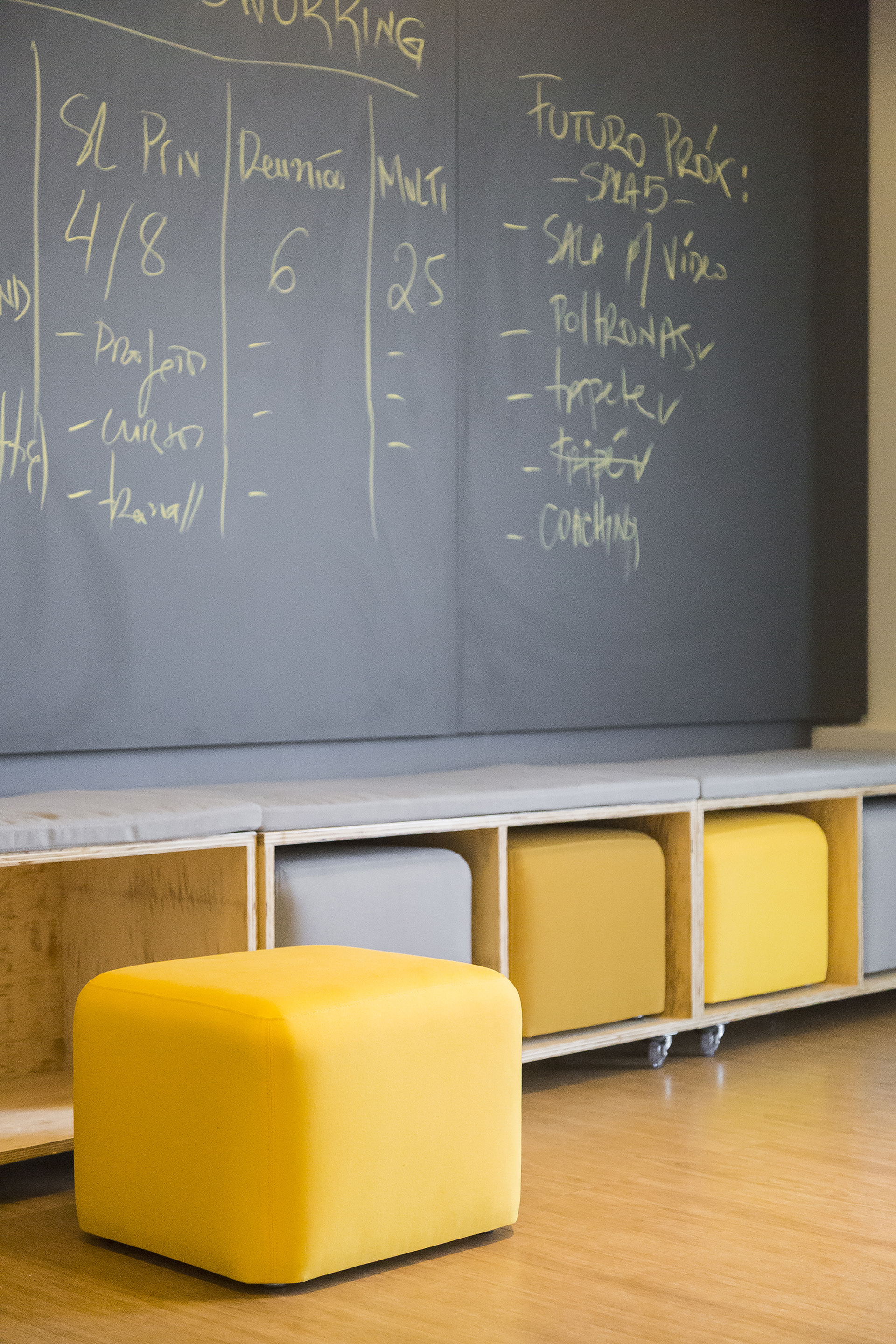 Coworking APIS | ENTRE Arquitetos