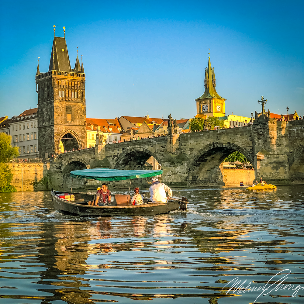 © 2019 | Charles Bridge | 7617