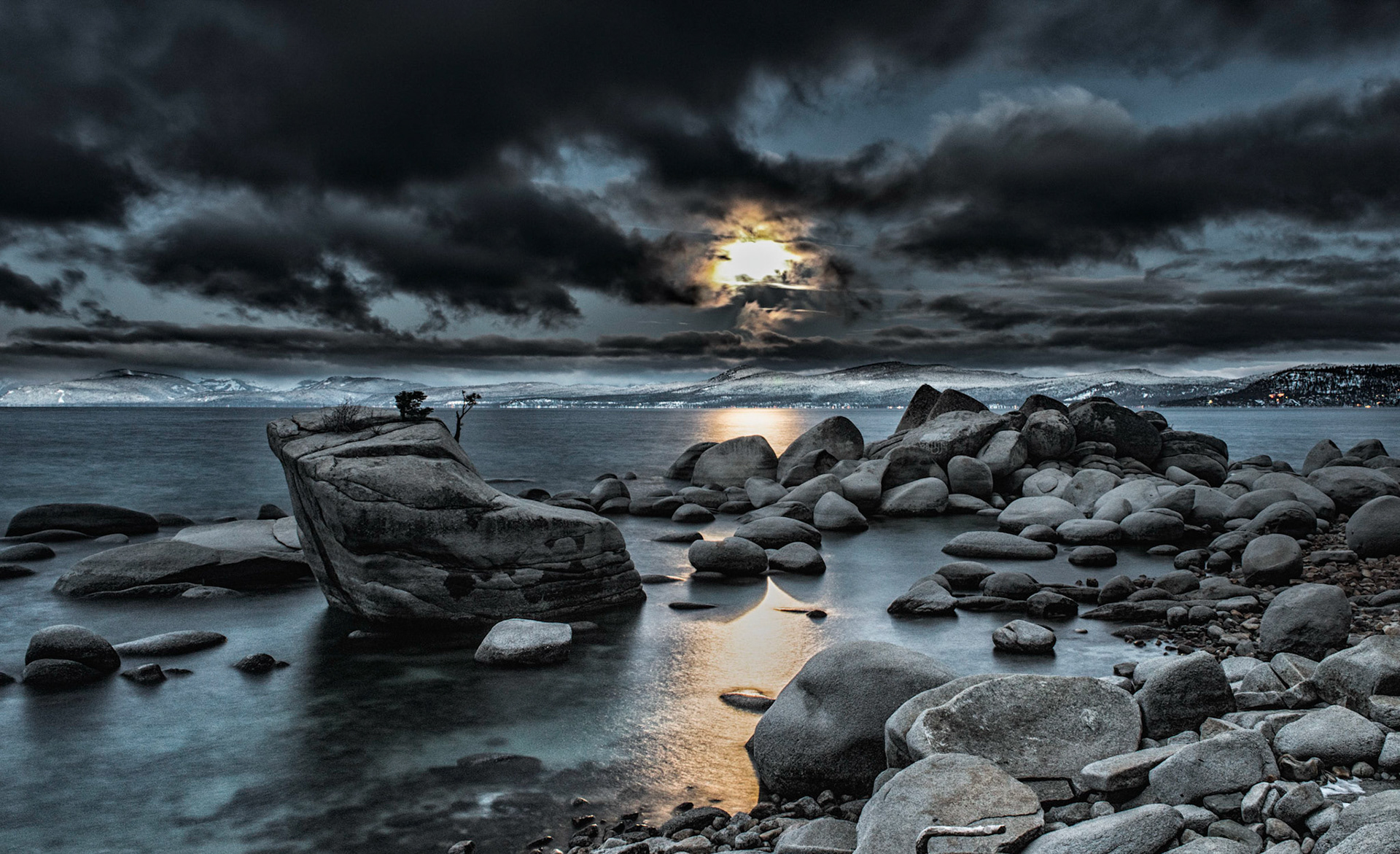 Moonshine night on Tahoe lake