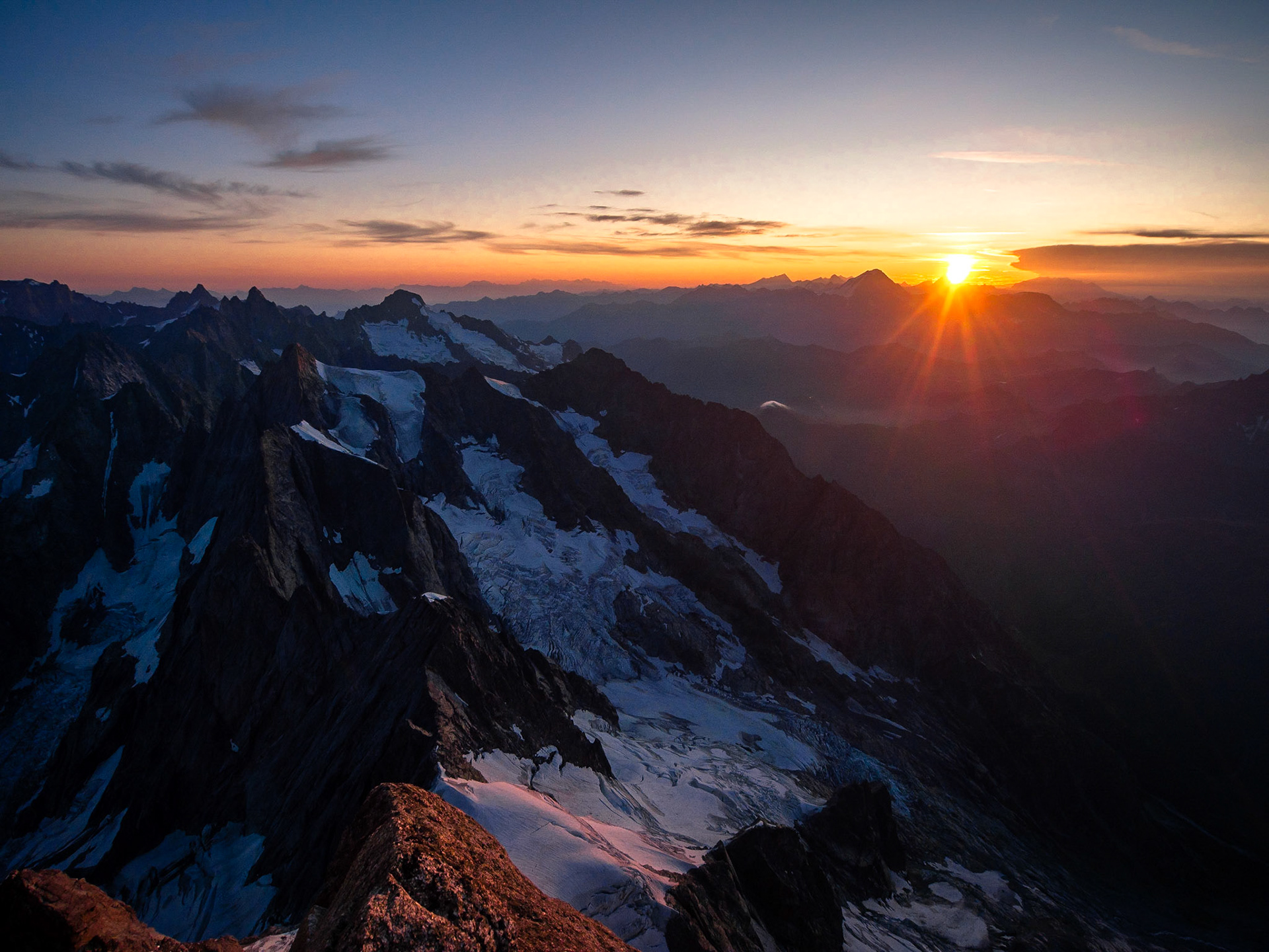 Sonnenaufgang an den Grandes Jorasses