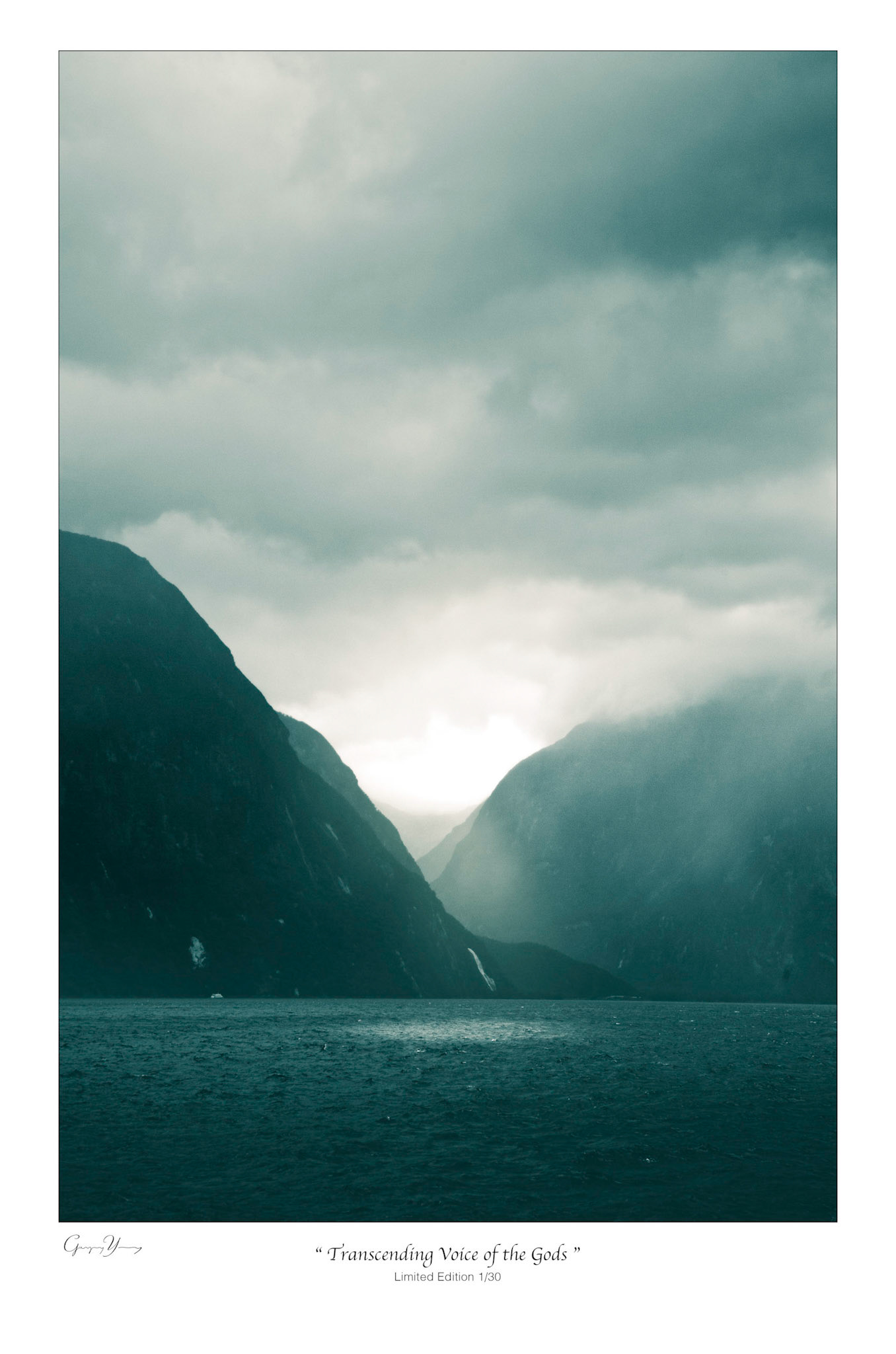 Limited Edition – small 1/30 – medium 1/15 – Large 1/5 © Gregory Young