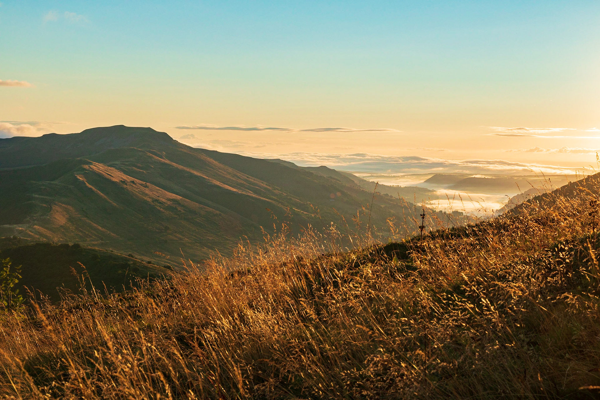 Aurore depuis le Puy Mary - Cantal