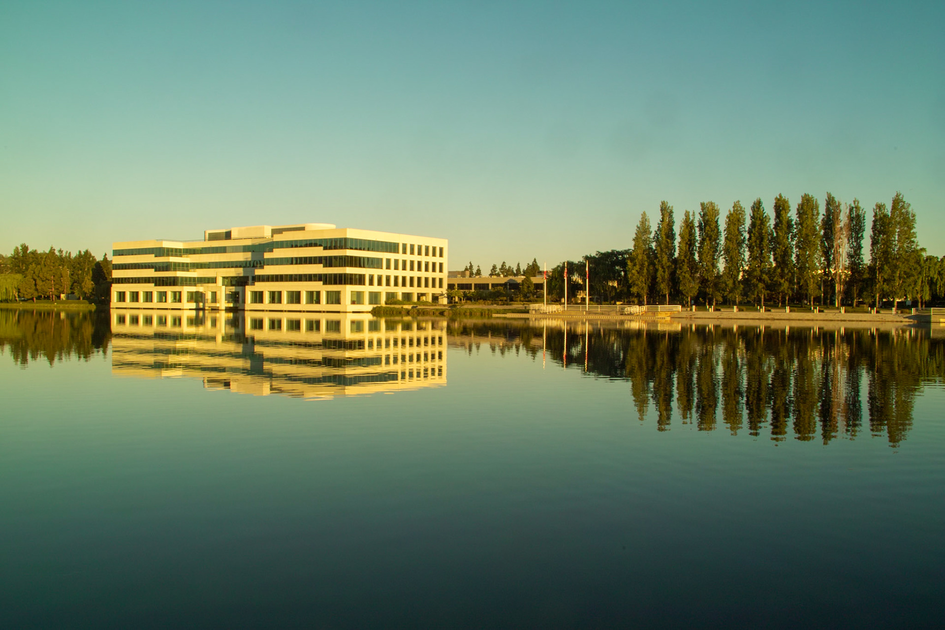 18mm 1/30s f/18 ISO 100