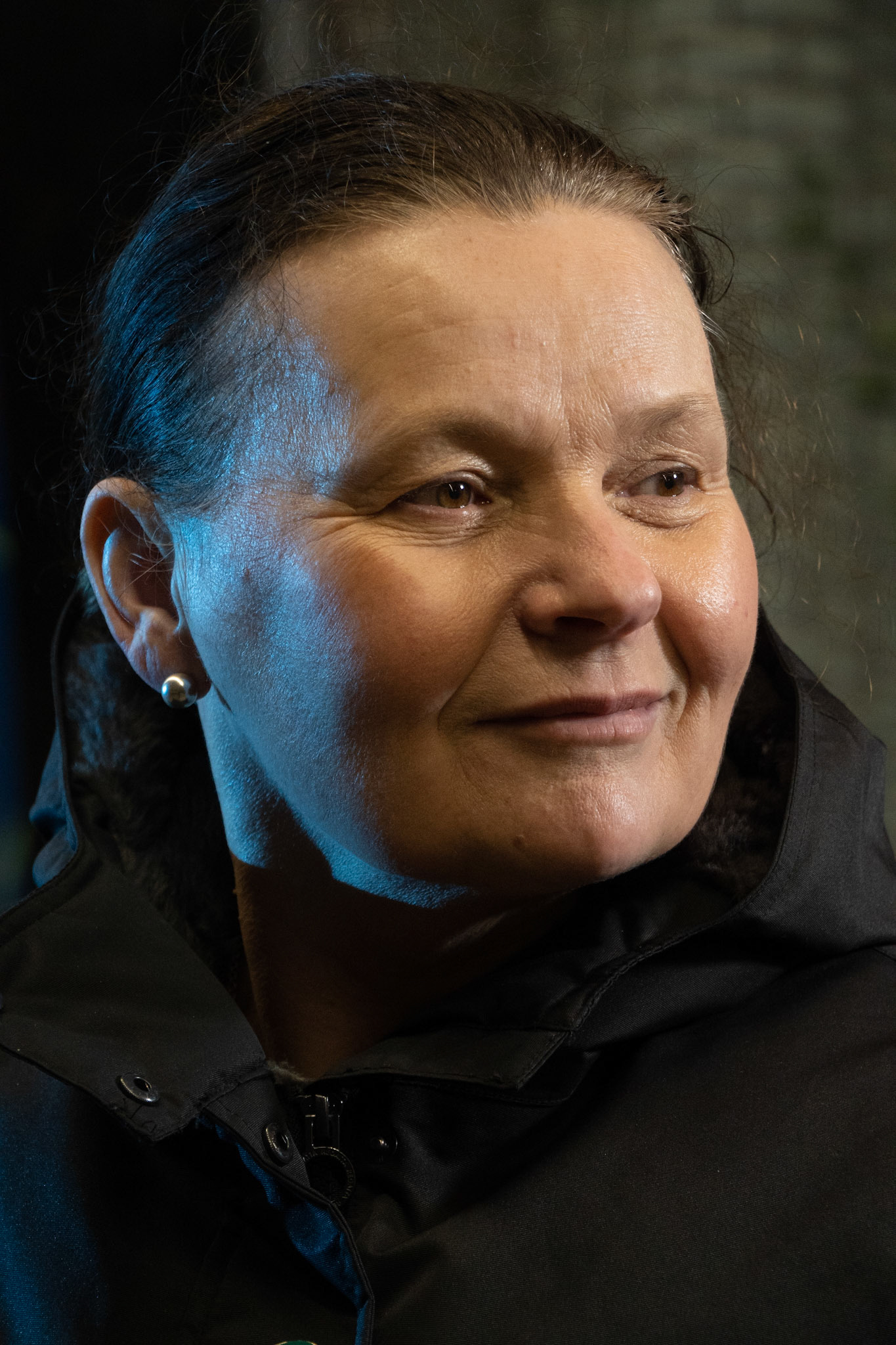 92mm 1/160s f/5.6 ISO 3200