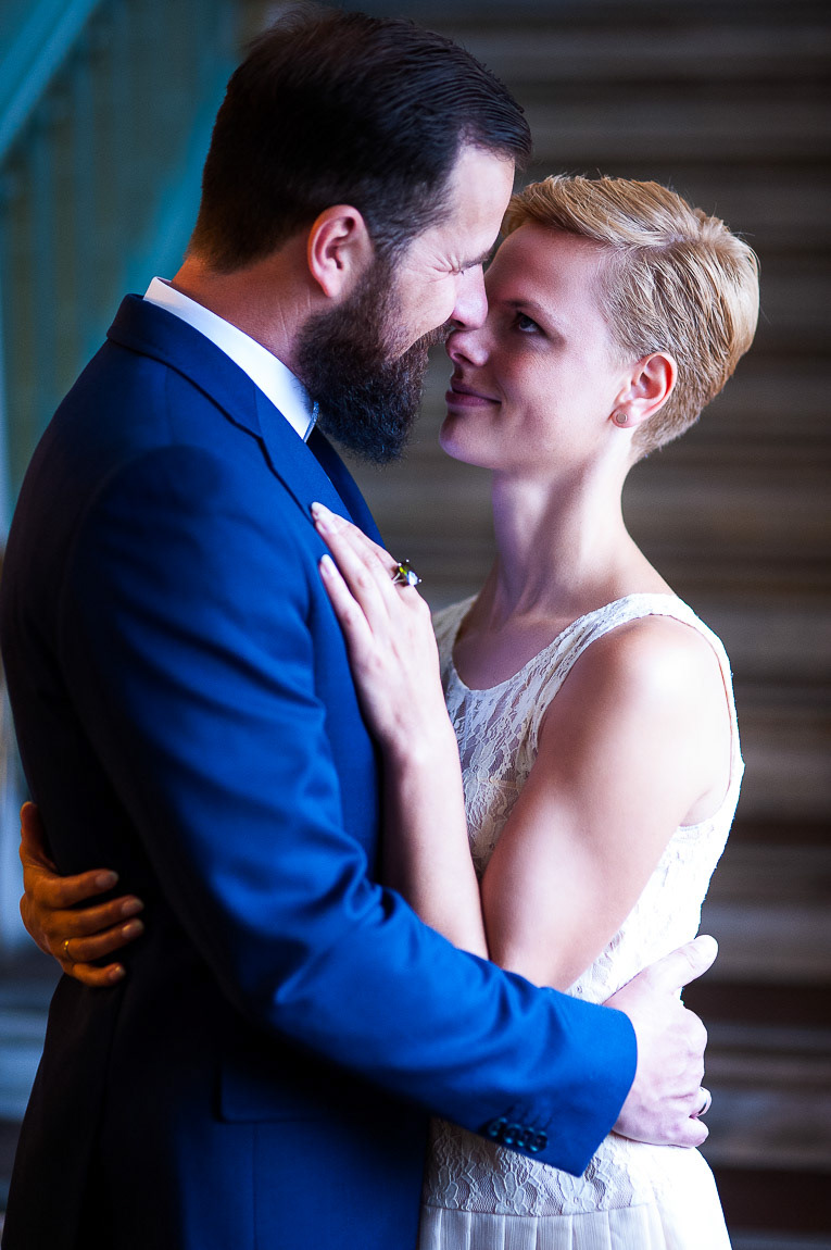 Liebevolle natürliche Hochzeitsfotografie Berlin