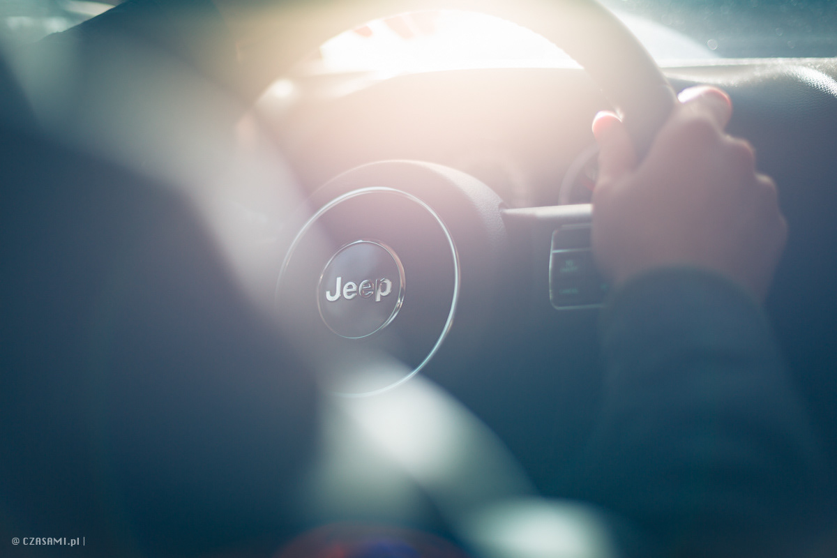 Jeep Wrangler Unlimited 2.8 CRD Sport. Fotografia motoryzacyjna CZASAMI.pl