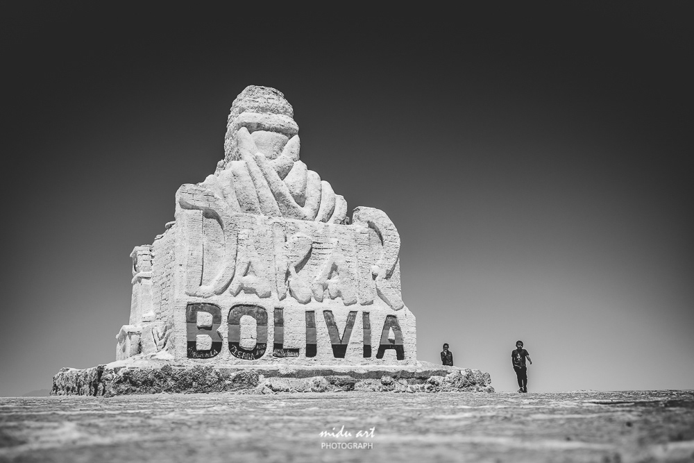 midu.art Photograph and videograph. The idea and concept of MIDU.ART was born in Berlin and constructs routes to relive the actual roots of original photography. The most important and attention catching factor of MIDU.ART is originality and rawness photos.