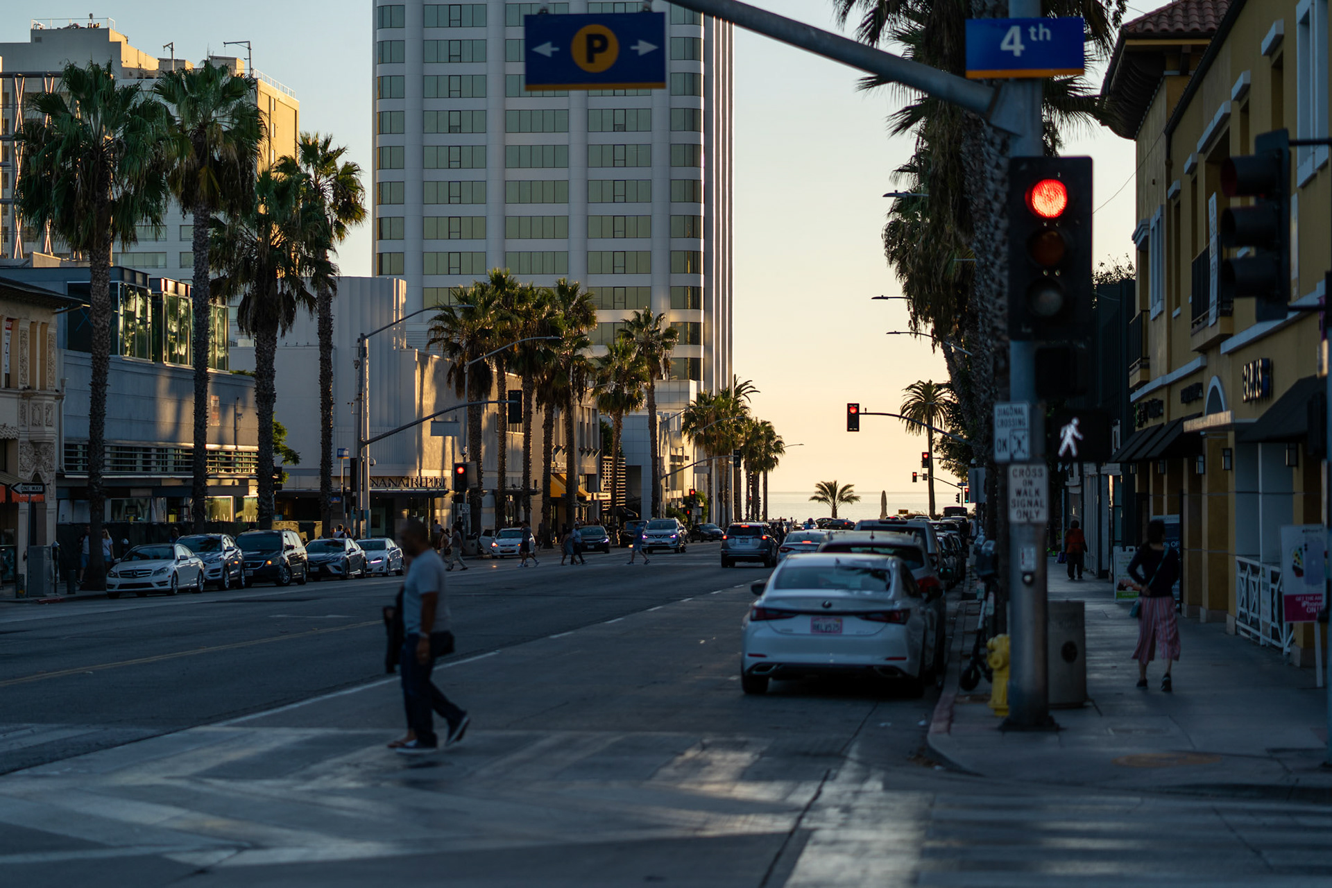 4th Street, Santa Monica, CA. 2019.