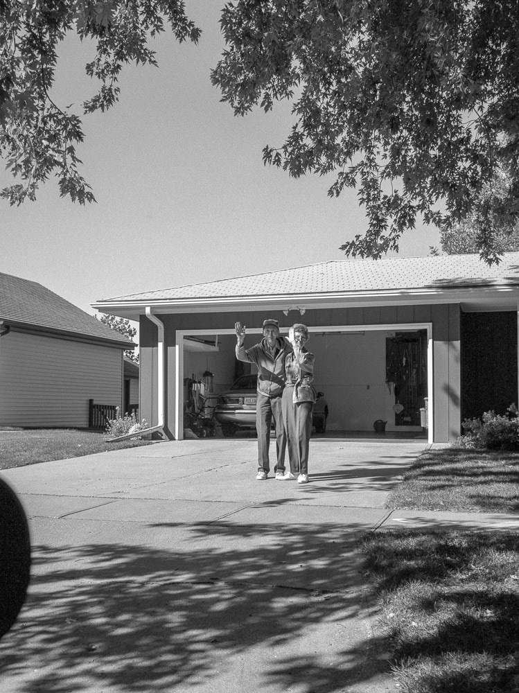 Leaving and waving, 9/1999