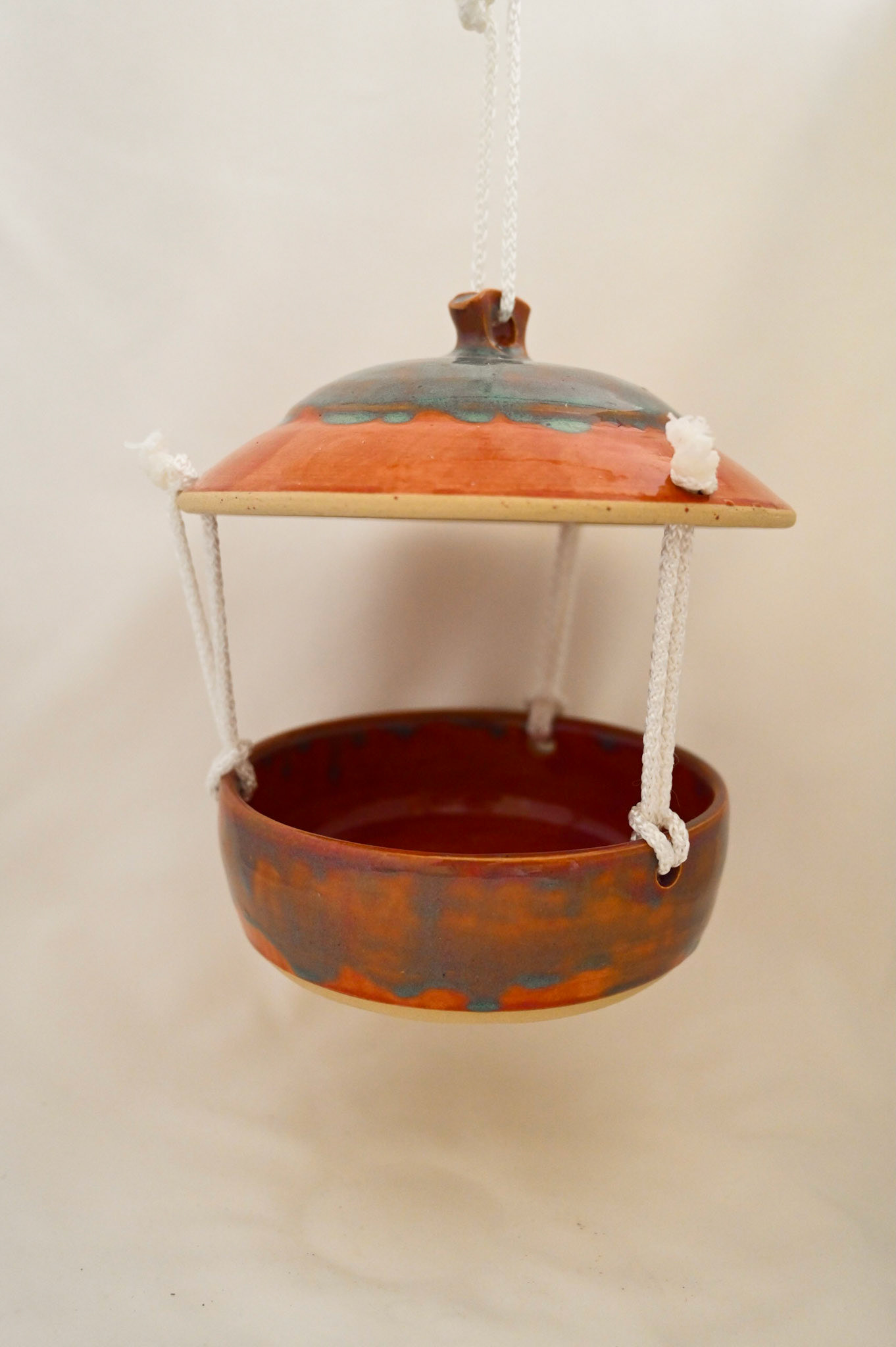 Bird Feeder with Lid