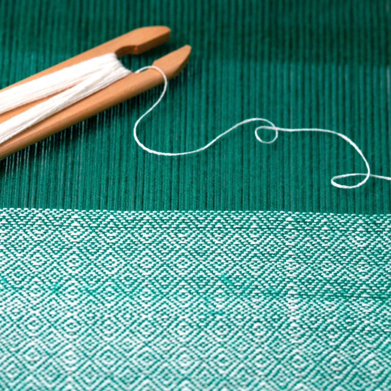 Close up of the diamond weave