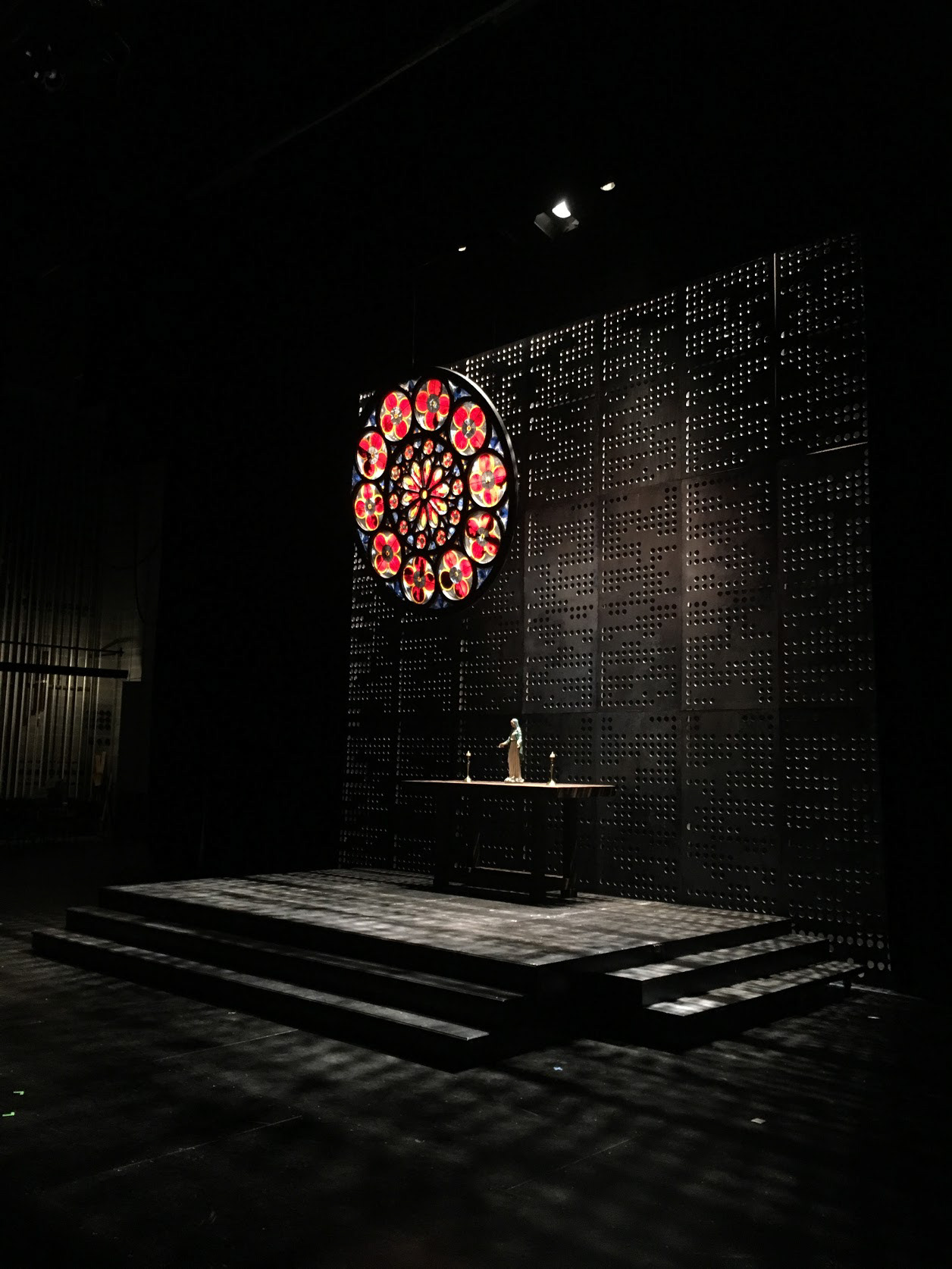 DIALOGUES OF THE CARMELITES