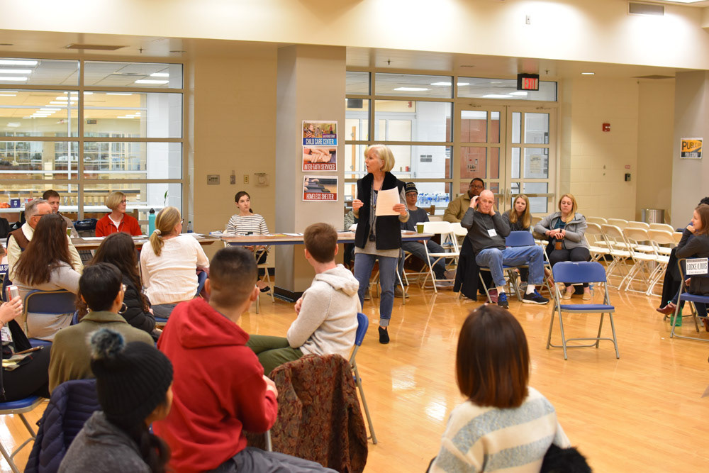 Piedmont CASA President Alicia Lenahan welcomes everyone.