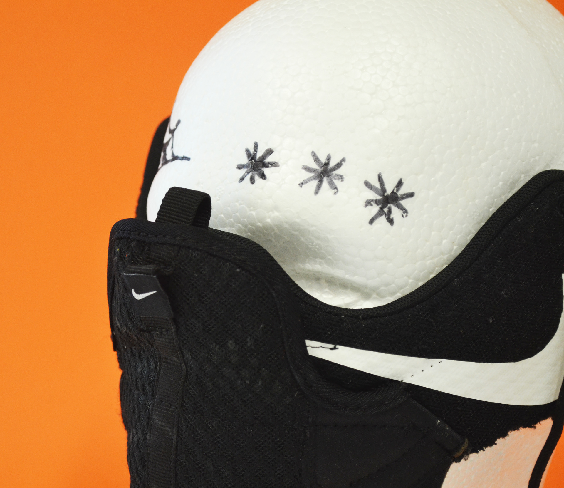 Blackworkben - Nike Roshe - Ski mask