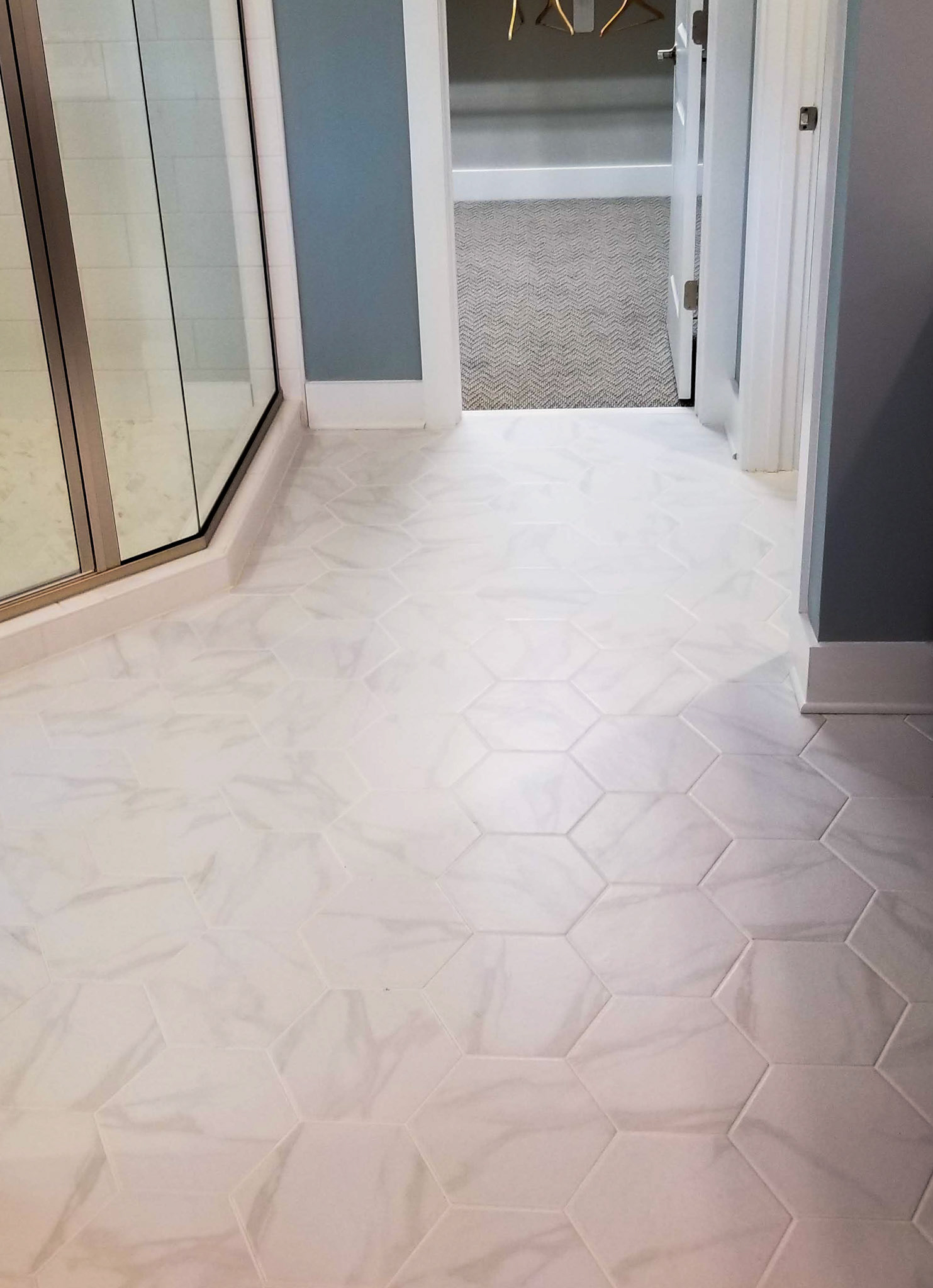 Personal Selections: Tile & lighting. Other selections made by Model Home Interiors.