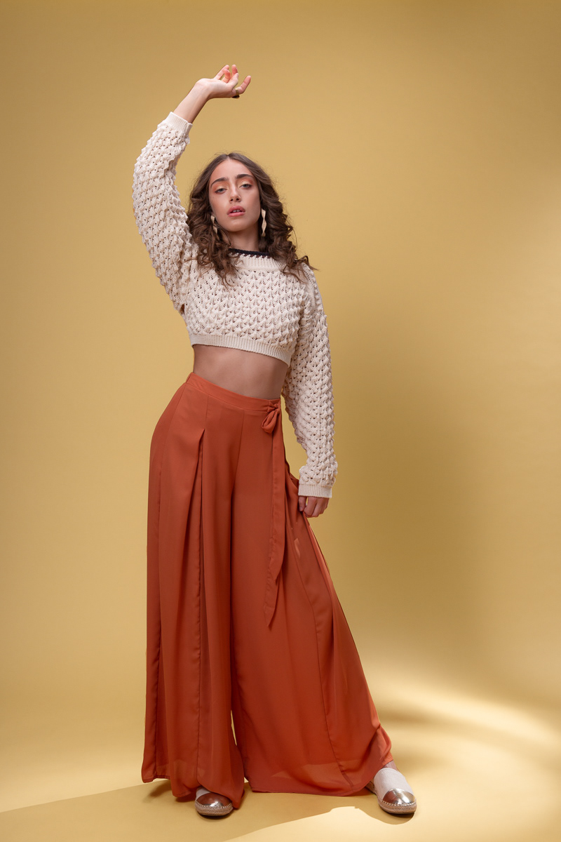 Gia Guido (Next Canada). Photography by Nabil Shash. Makeup by Farrah Bartal. Hair by Andrew Wu.