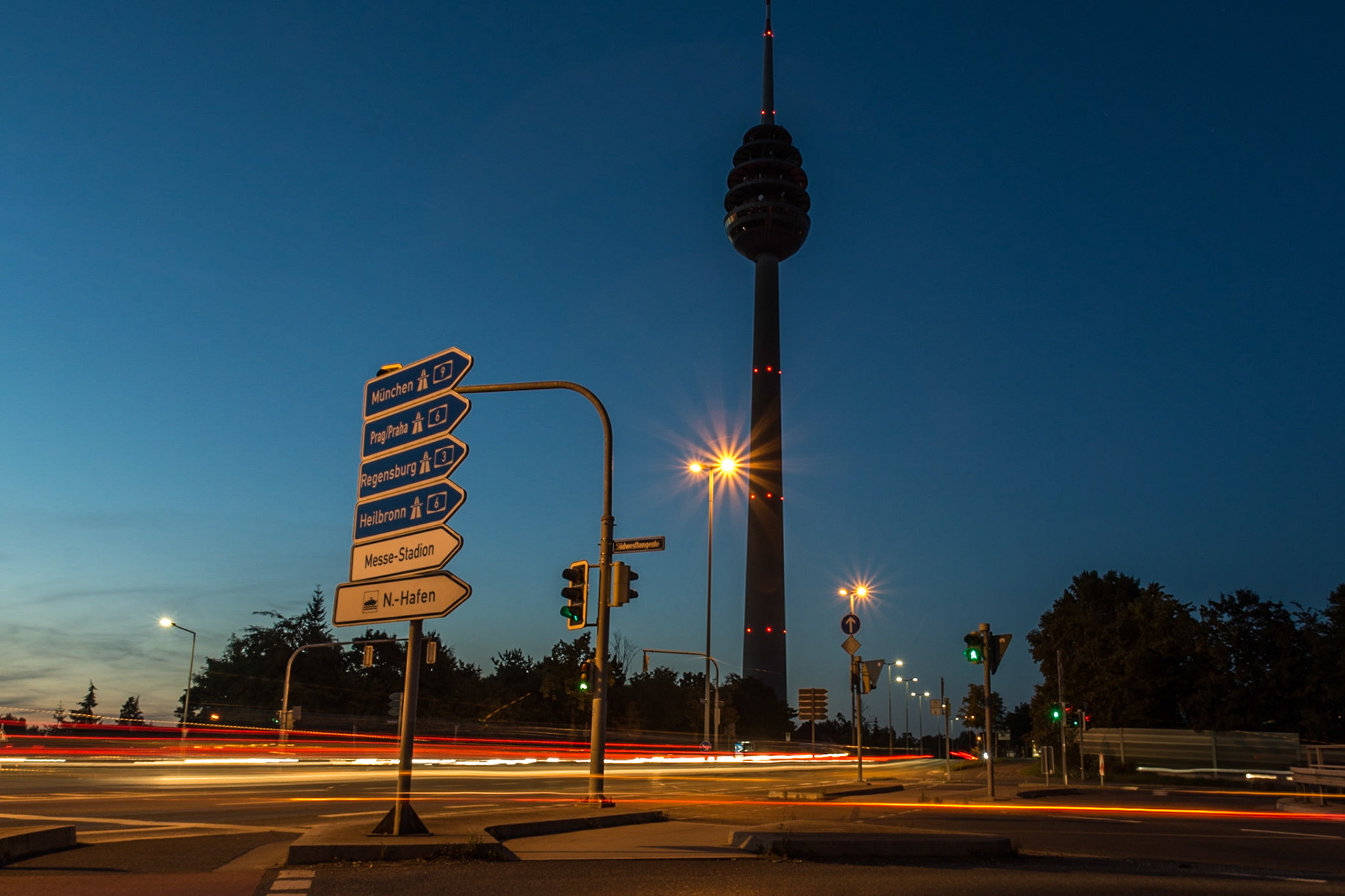 Der Funkturm in der blauen Stunde