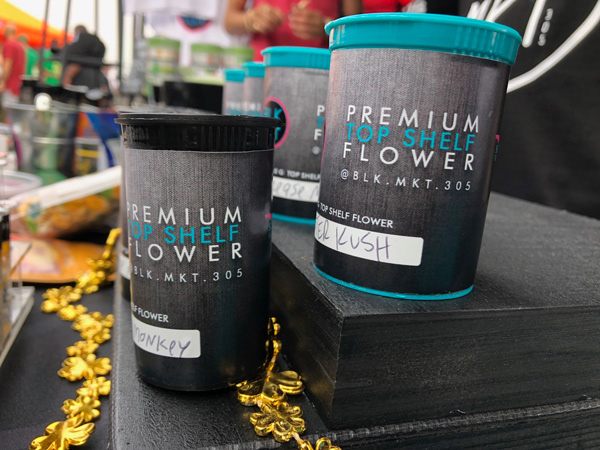 2018 Container Label design - side angle