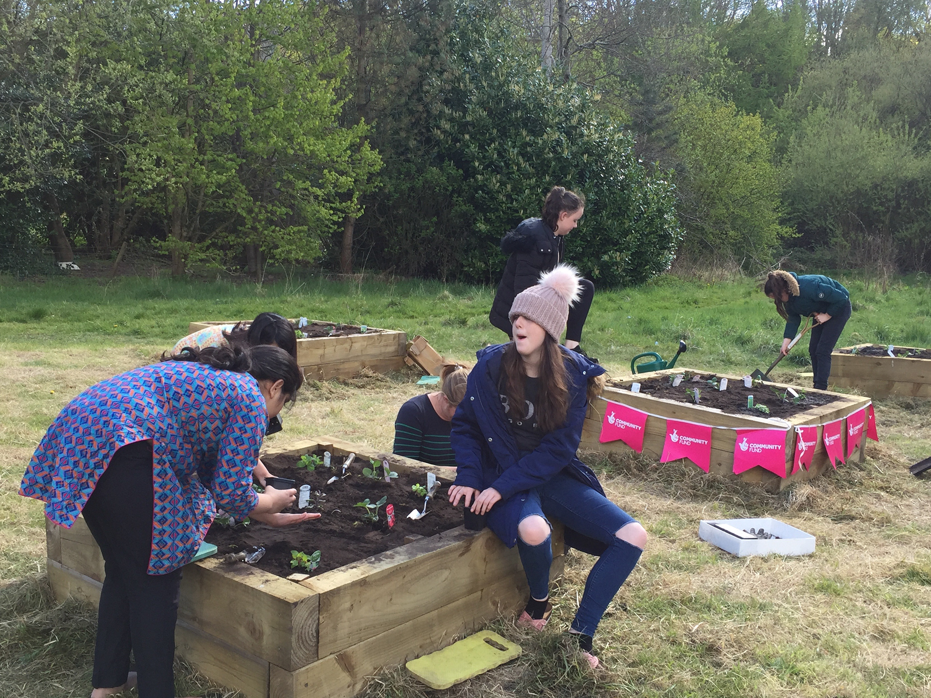 Community action planting day: After school, local children worked together to plant the raised beds with herbs. Most children had never planted a plant before and learnt a new skill. By planting the herbs themselves the children and young people got to feel and smell such wonders as chocolate mint and lemon balm (that smells like lemonade!) Not only are these plants fantastic for people but they are great for pollinators and so bring life into neglected, forgotten greenspaces.