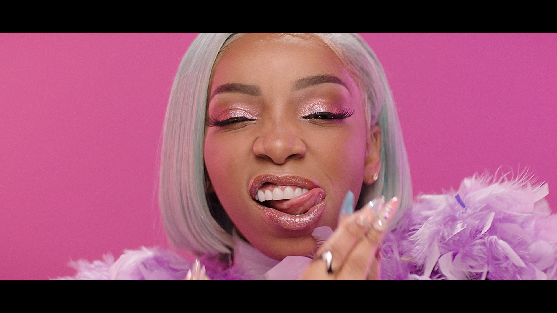 Leighton Pope LightSkinKeisha’s “Treadmill” Music Video