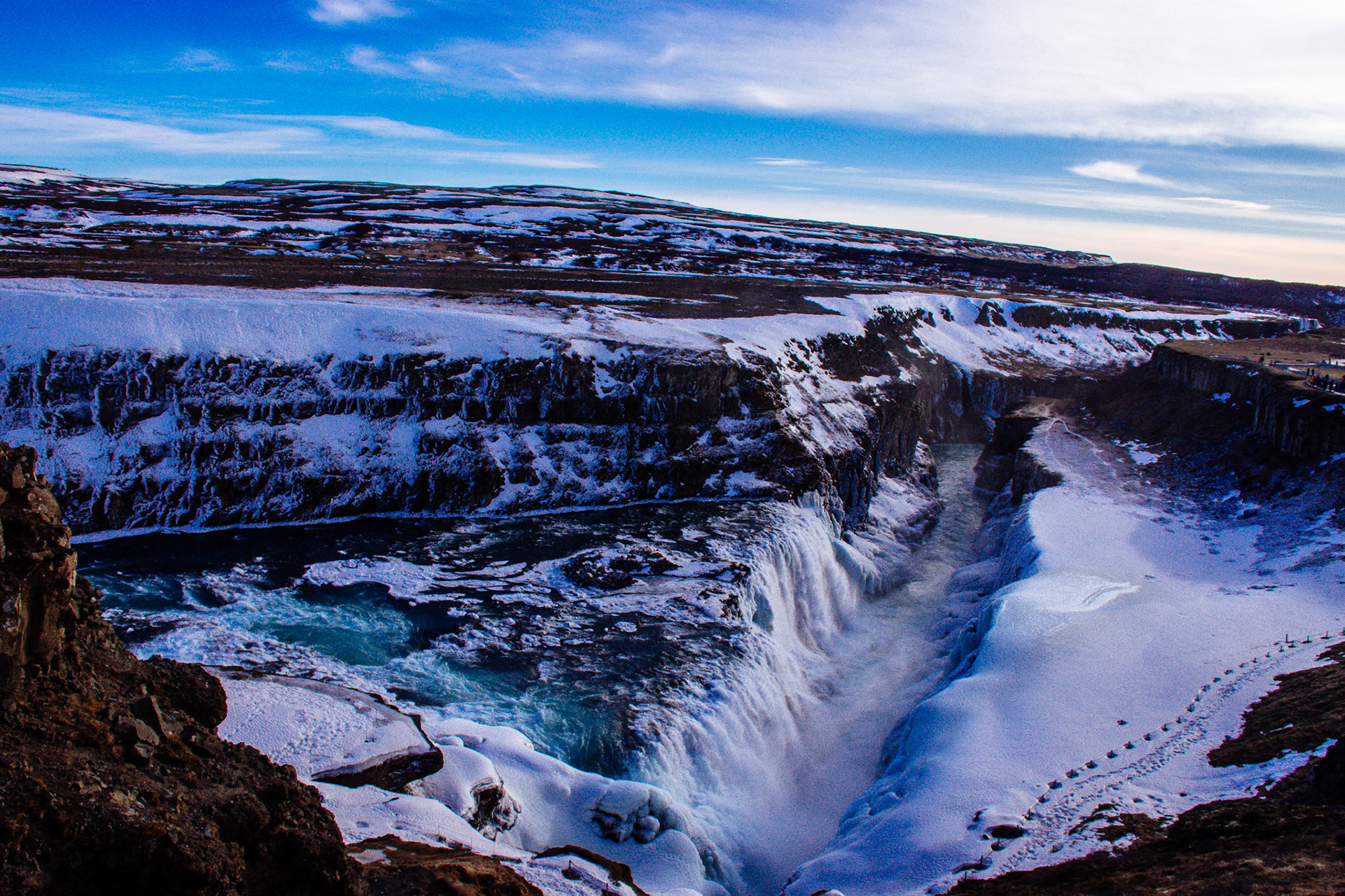 Исландия какая европа. Бортарфьерд Эйстри Исландия. Рейкьявик климат природа. Климат Исландии. Исландия достопримечательности климат.