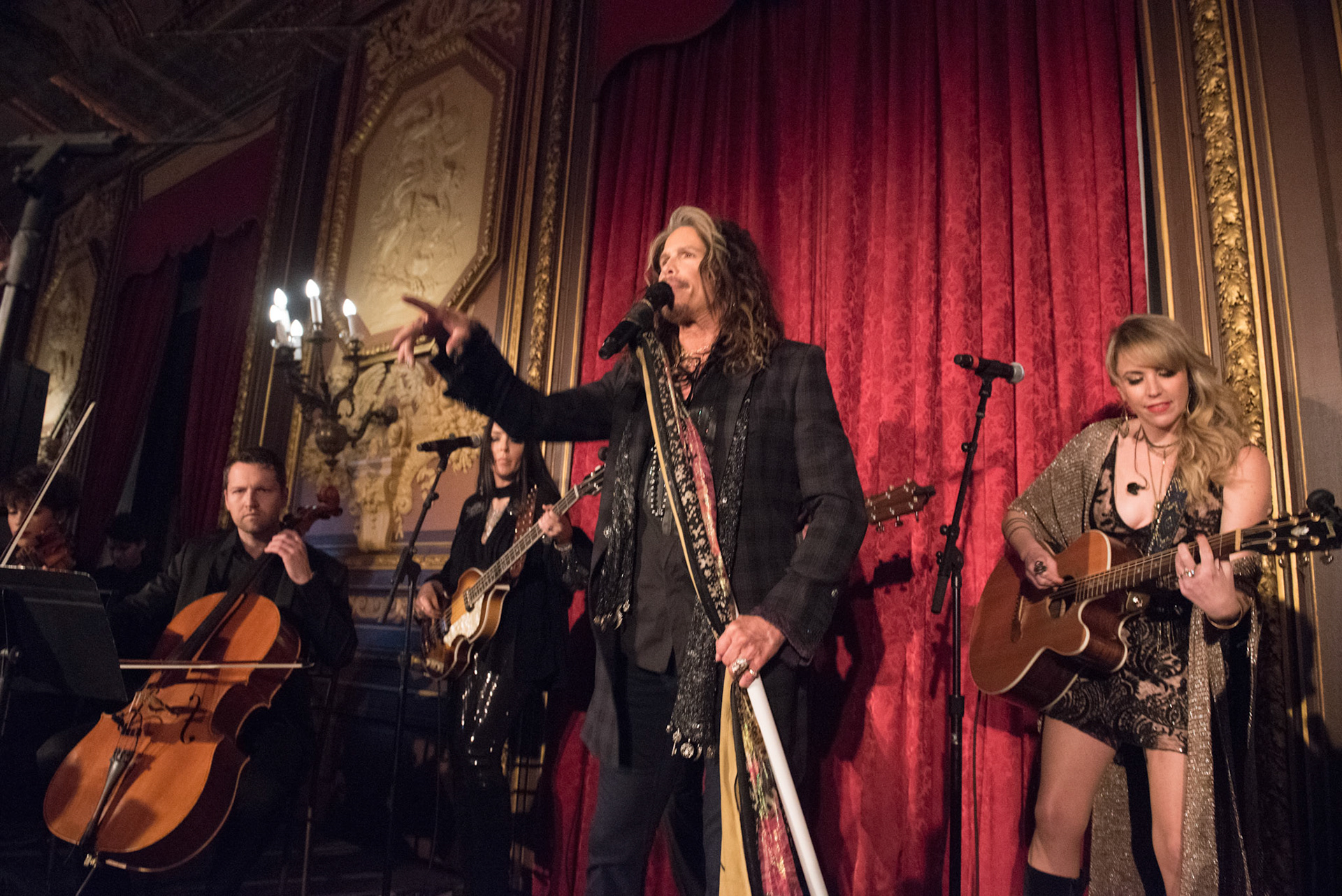 The Hospitality Committee for United Nations Delegations presents the Ambassadors' Ball 2016