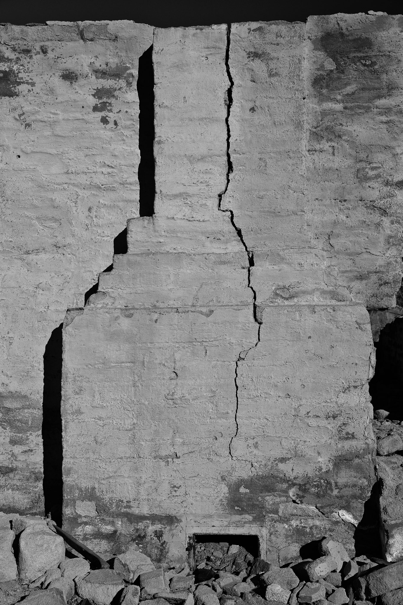 Black & White 00107