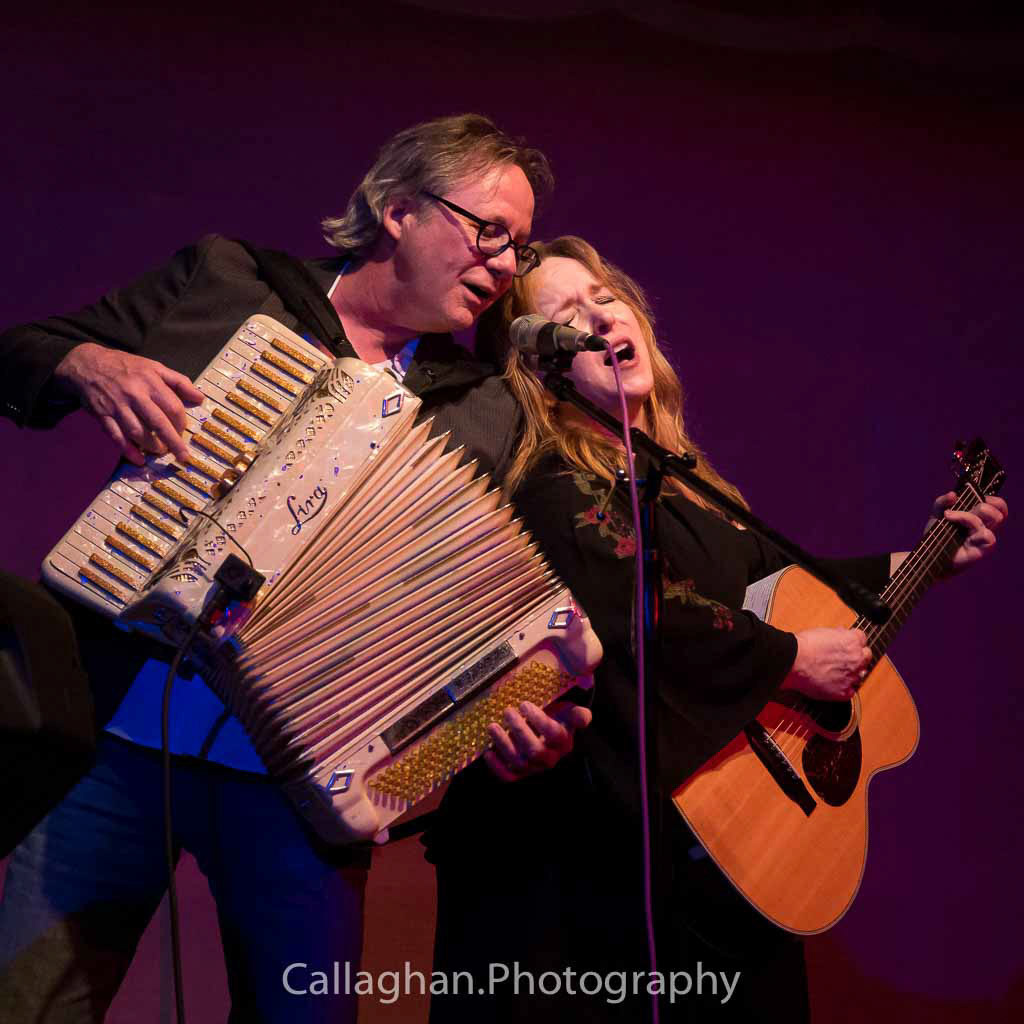 Gretchen Peters and Barry Walsh performing at the Circle of Friends Coffeehouse