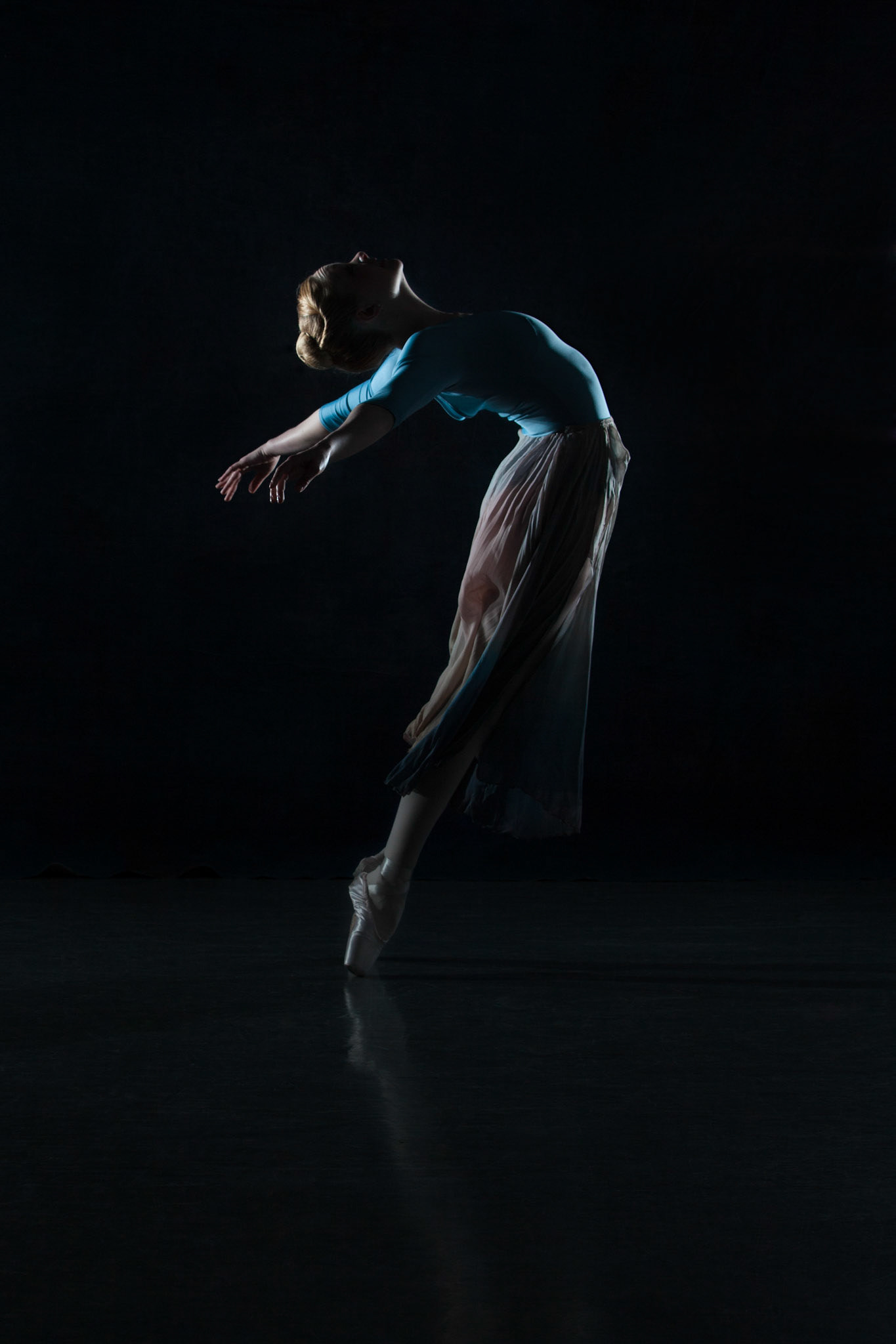 Ballerina - Esmee Lobley