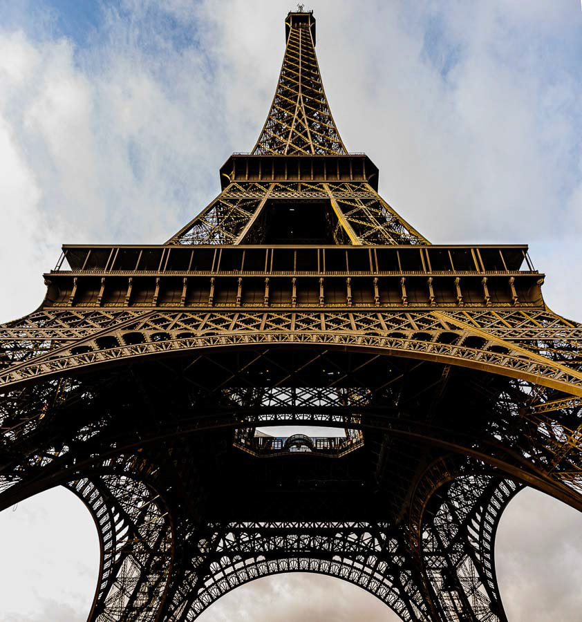 182 PARIS