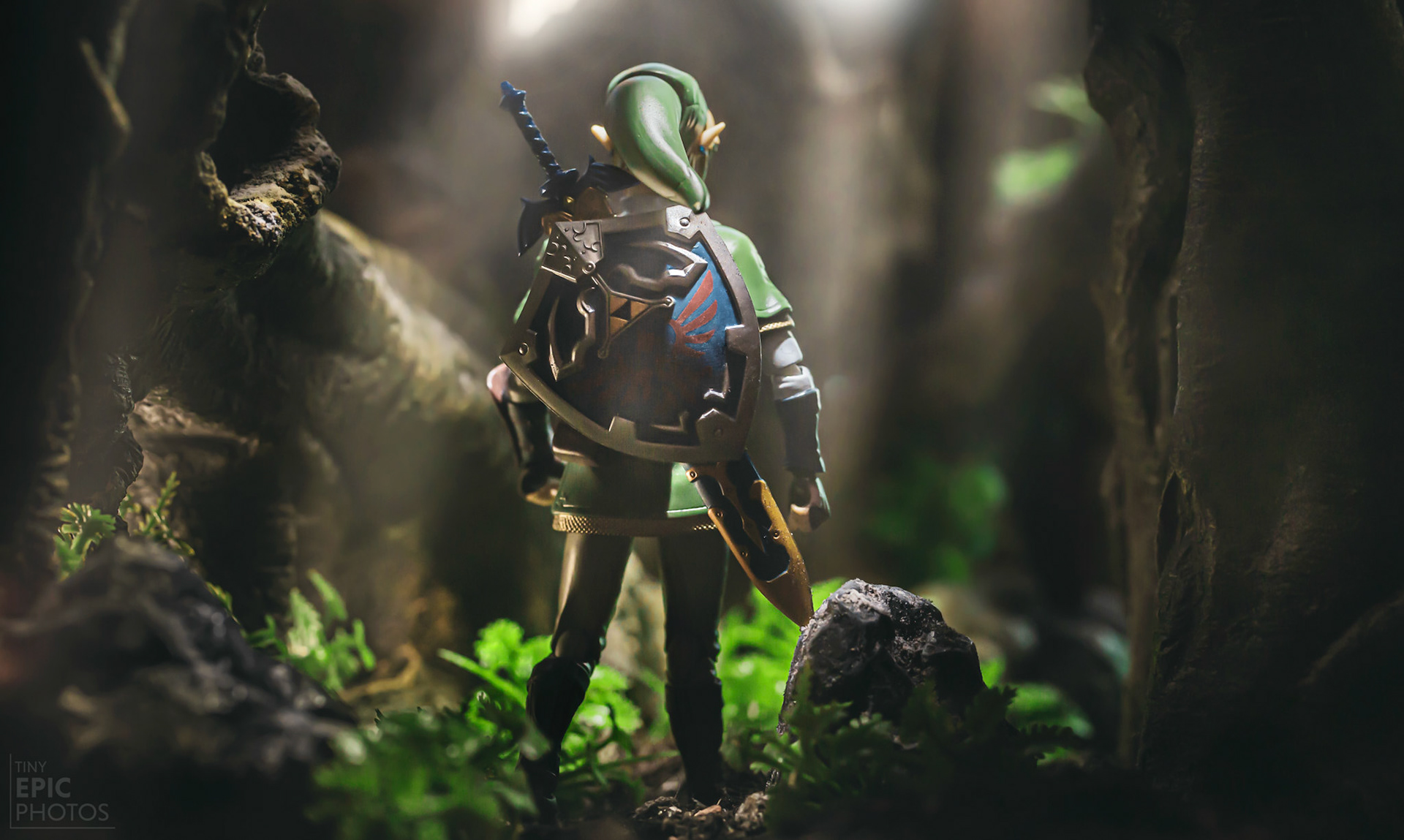 Tiny Epic Photos - The Collected Works of Toy Photographer Dan Leonard - ACTION FIGURE PHOTOGRAPHY Tiny Epic Photos - The Collected Works of Toy Photographer Dan Leonard - ACTION FIGURE PHOTOGRAPHY