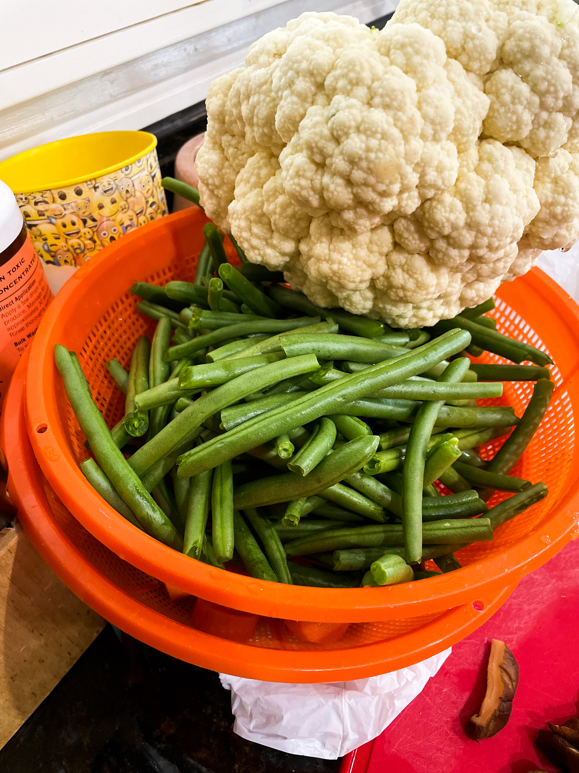 Green beans and cauliflower add crunch.
