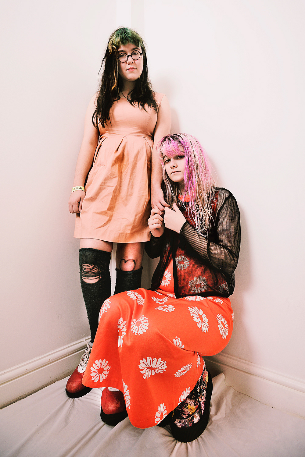 Photoshoot for the US Band Skating Polly