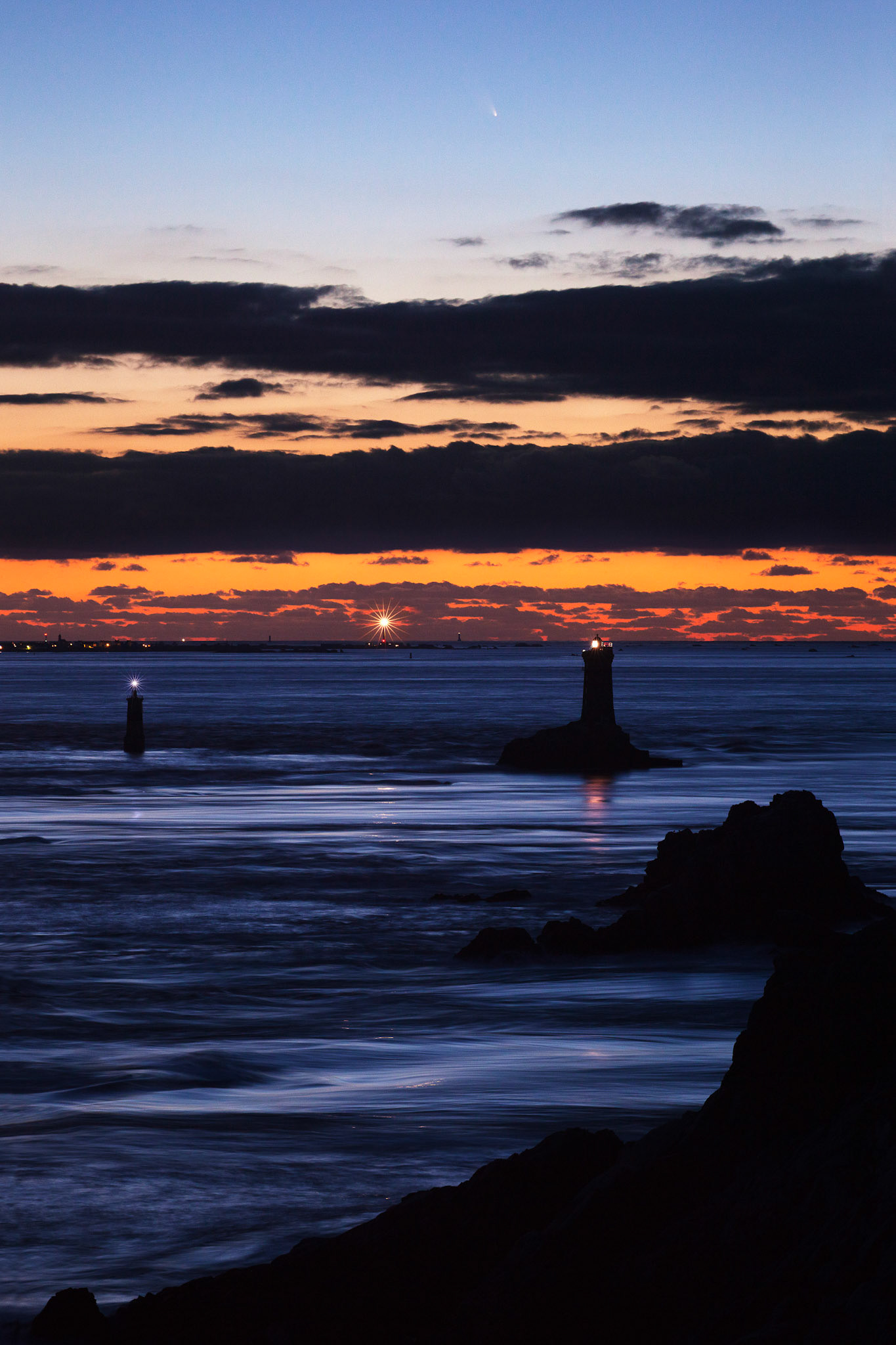 La comète PanSTARRS depuis la Pointe du Raz