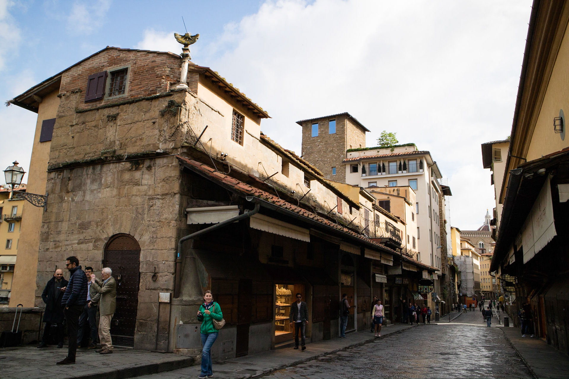 Ponte Vecchio early on a Sunday morning, with Continentale in background