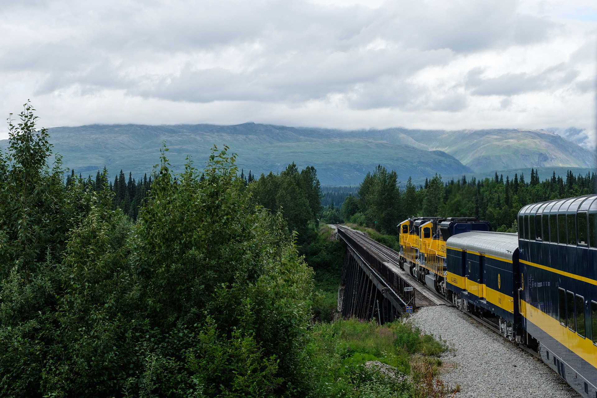 Denali Star crossing Hurricane Gulch