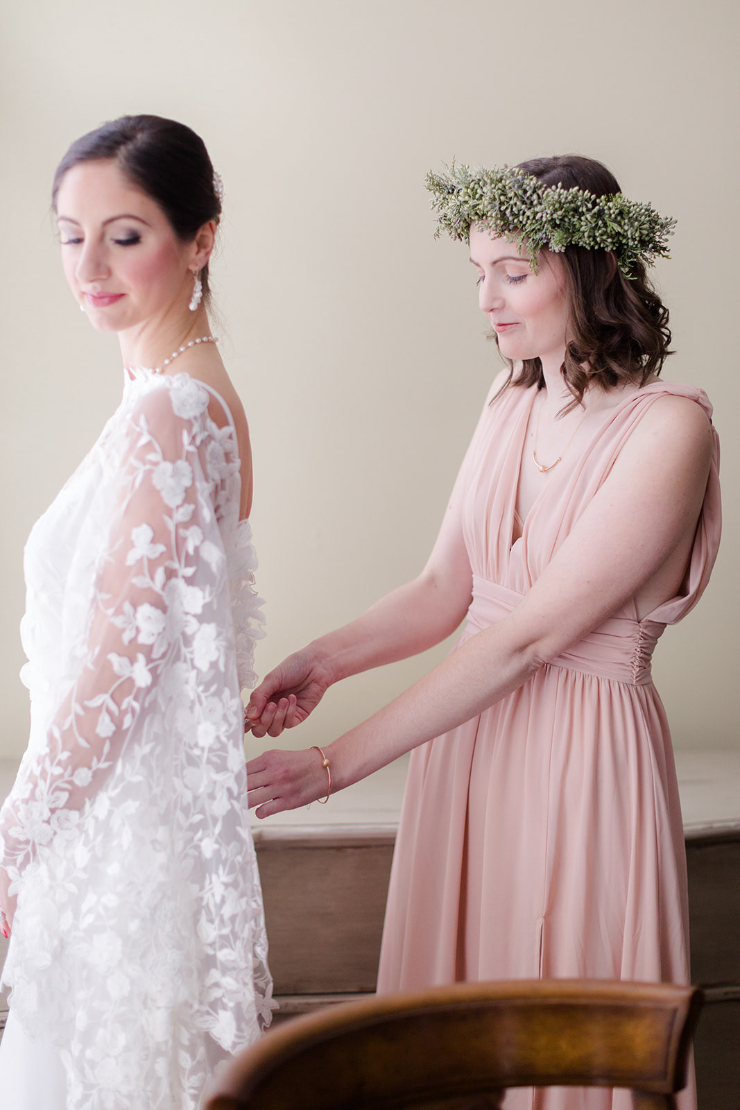 Photographer: @Annemientkaphoto Makeup: @Hillaryfayfreelancemua Venue: @Innatmanchester Bridal Gown: @everthinebridal Hair: @evie_upstyles Florist: @Nancybishopfloral Bridal Model: @Cryssorell